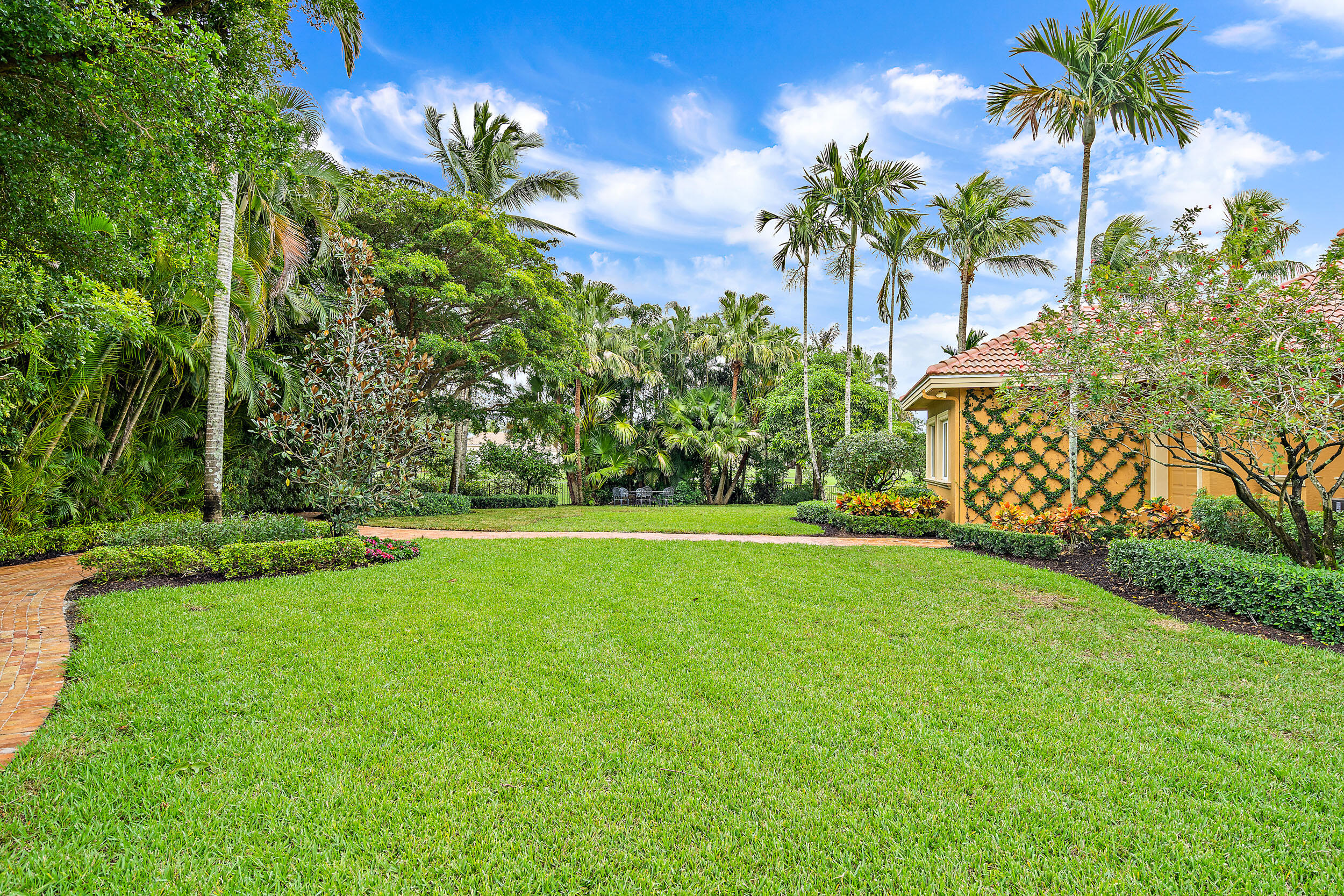 IBIS GOLF AND COUNTRY CLUB - Eagle's Isle - Residential