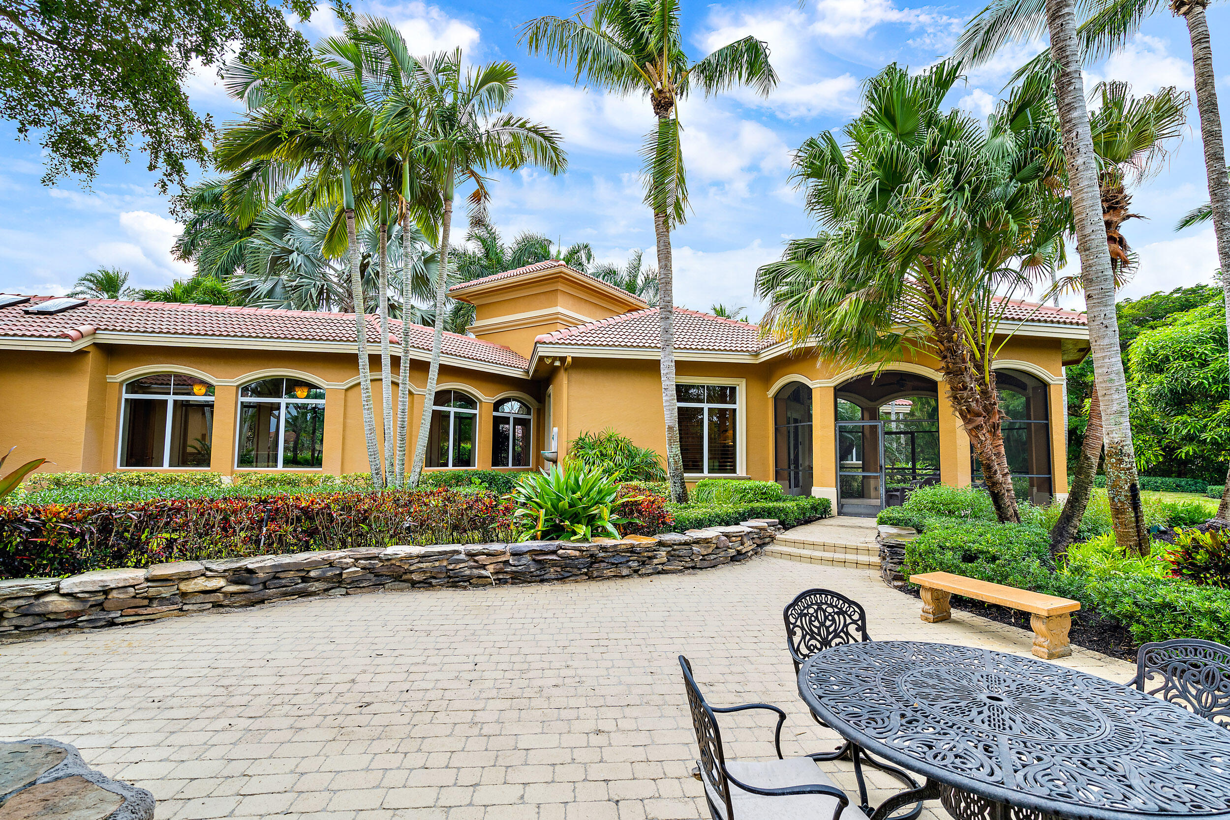IBIS GOLF AND COUNTRY CLUB - Eagle's Isle - Residential