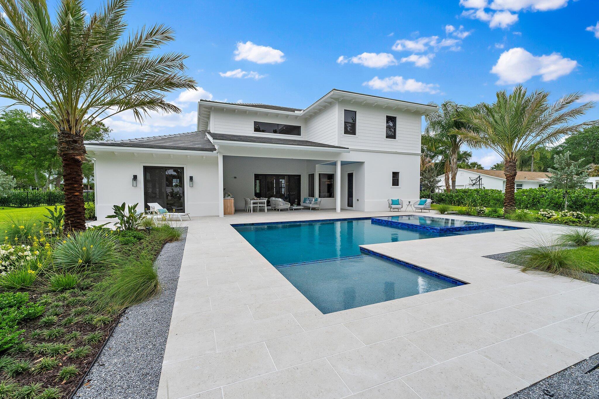 PENNOCK POINT - Residential
