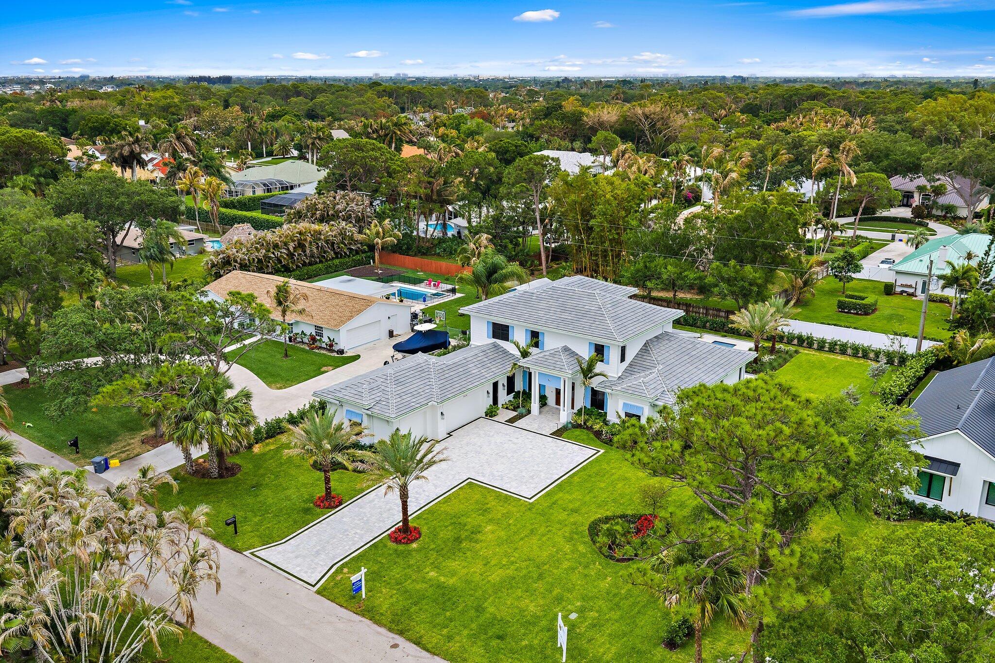 PENNOCK POINT - Residential