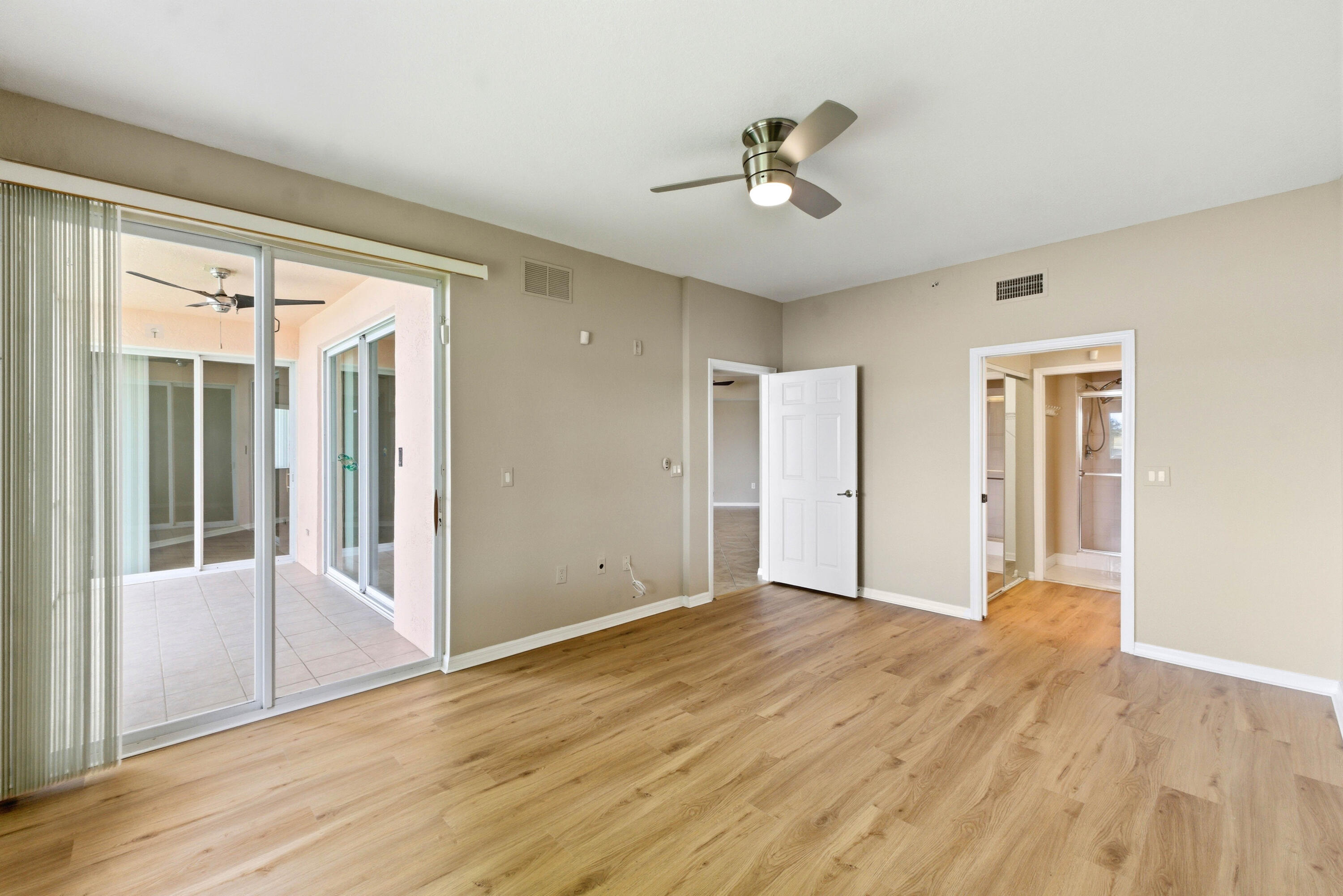 YARDLEY CONDOMINIUM E - Residential Lease