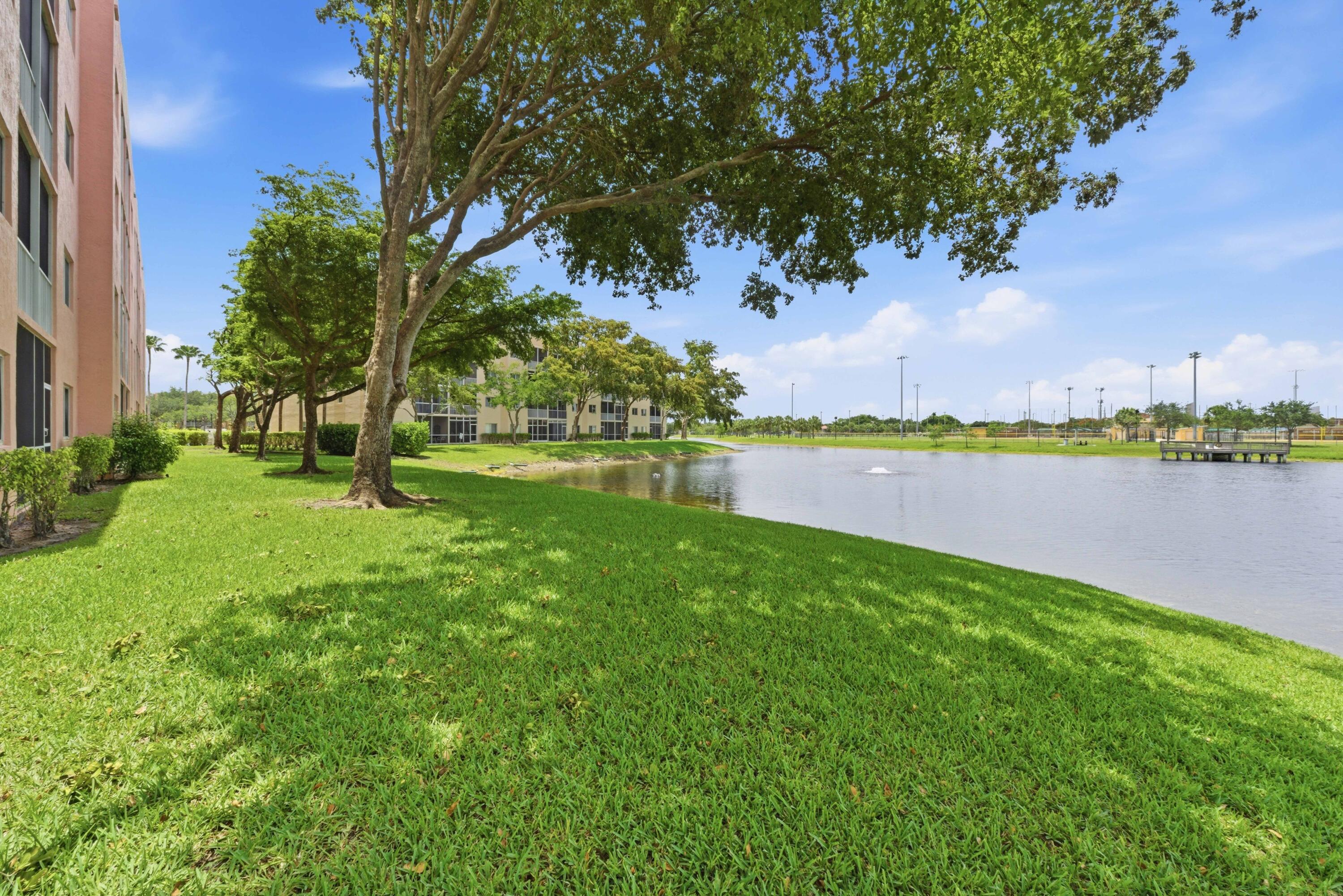 YARDLEY CONDOMINIUM E - Residential Lease