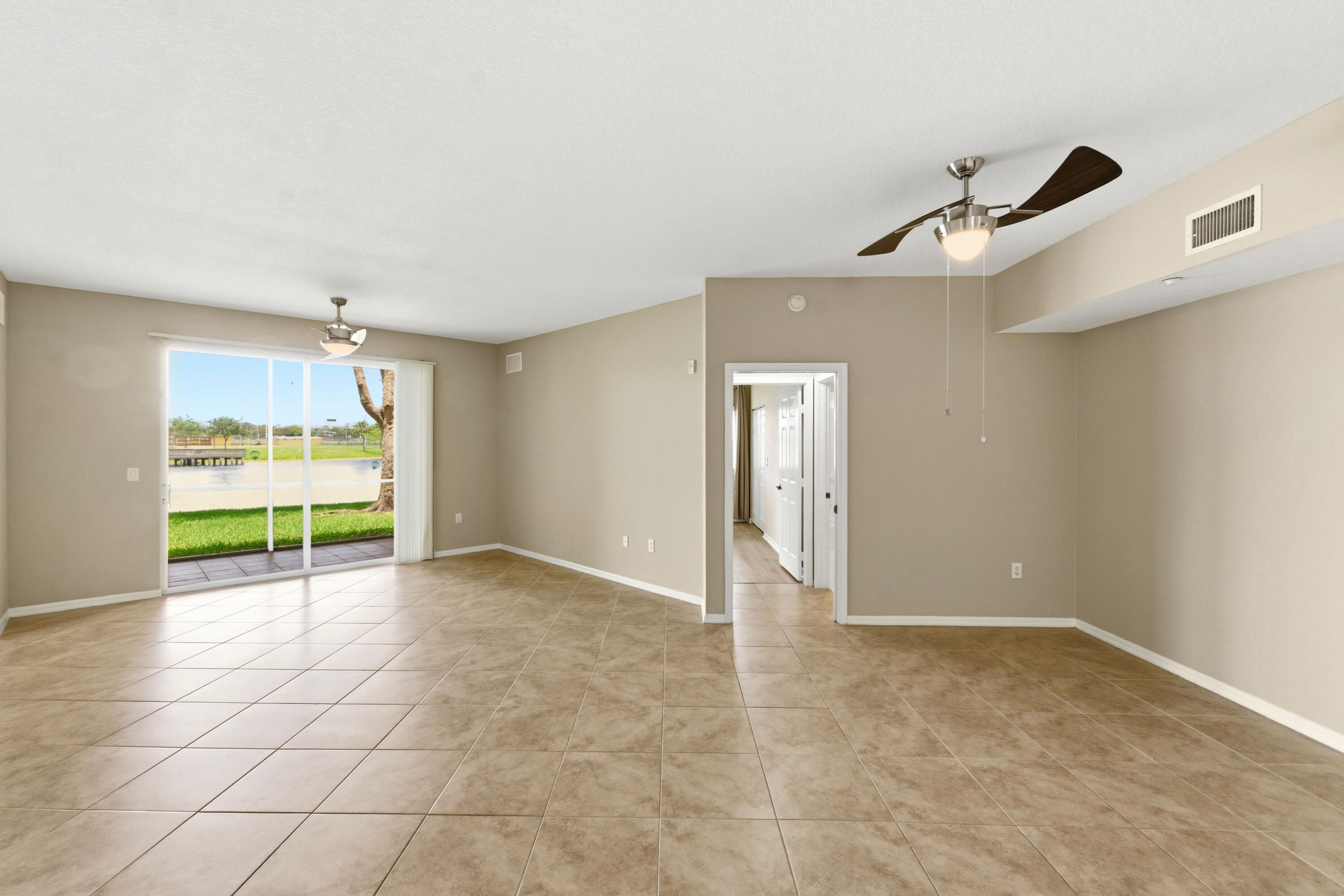 YARDLEY CONDOMINIUM E - Residential Lease