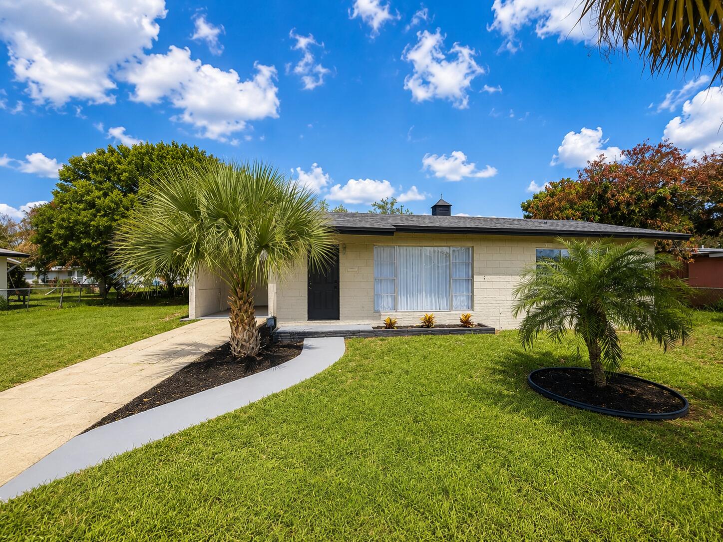 IRENE PLAZA - Residential