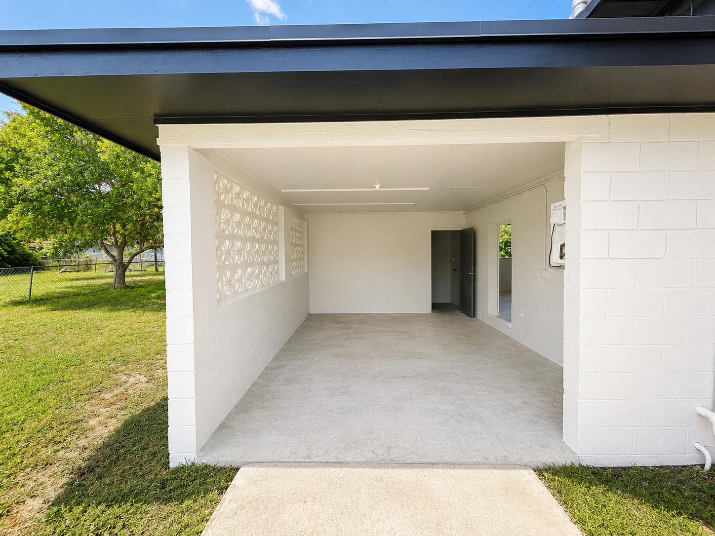 IRENE PLAZA - Residential