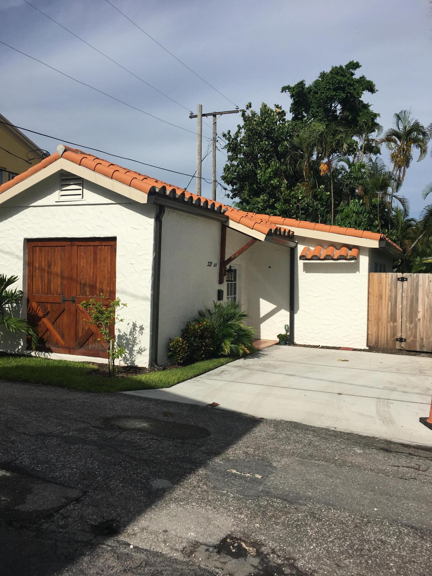 LAFAYETTE PARK - Residential Lease