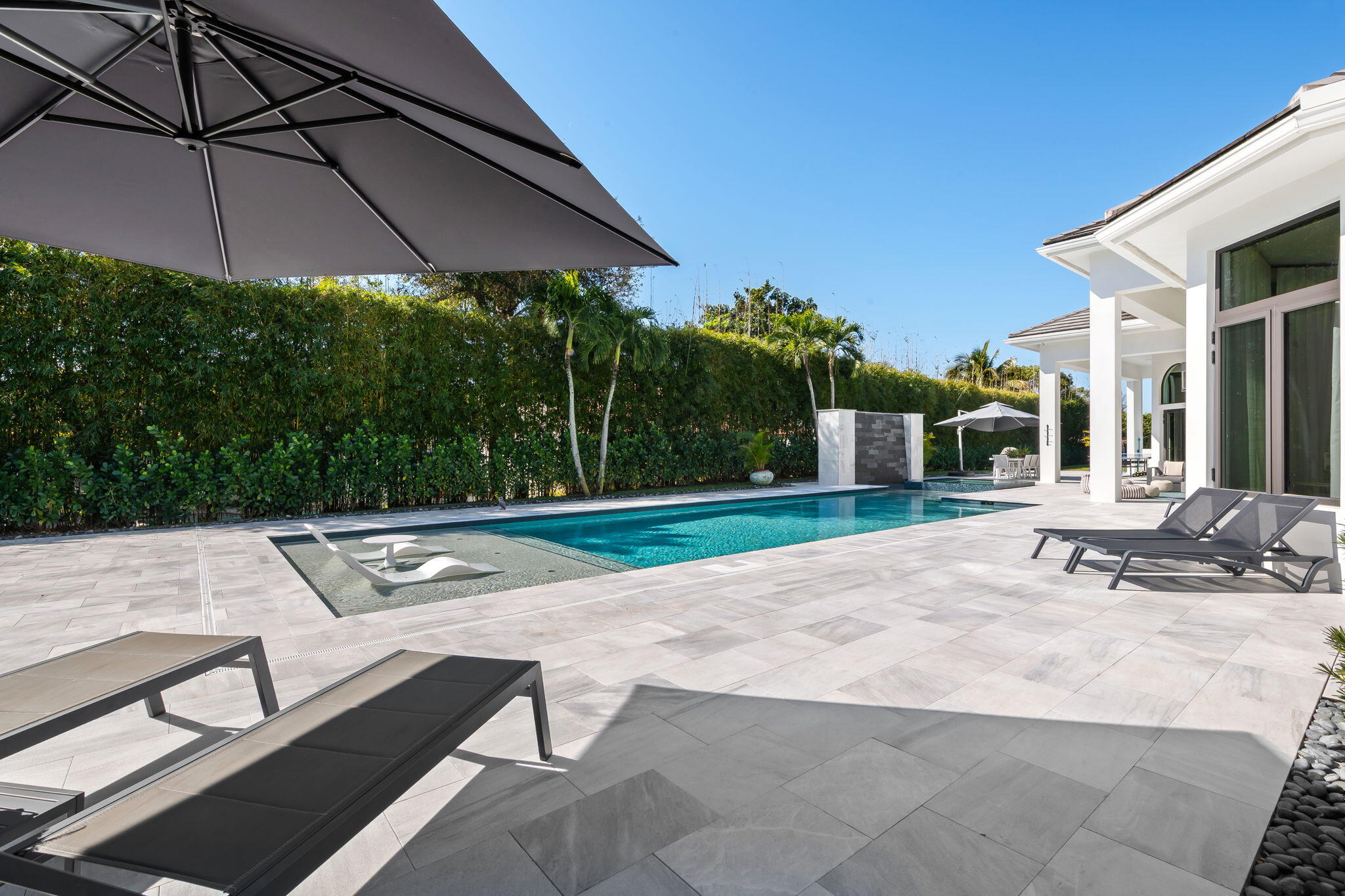 LONG LAKE ESTATES - Residential