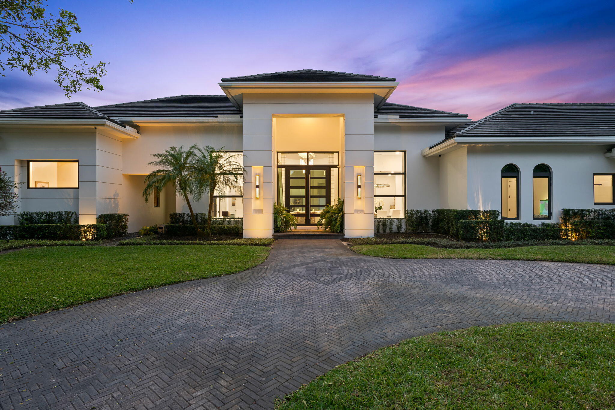 LONG LAKE ESTATES - Residential