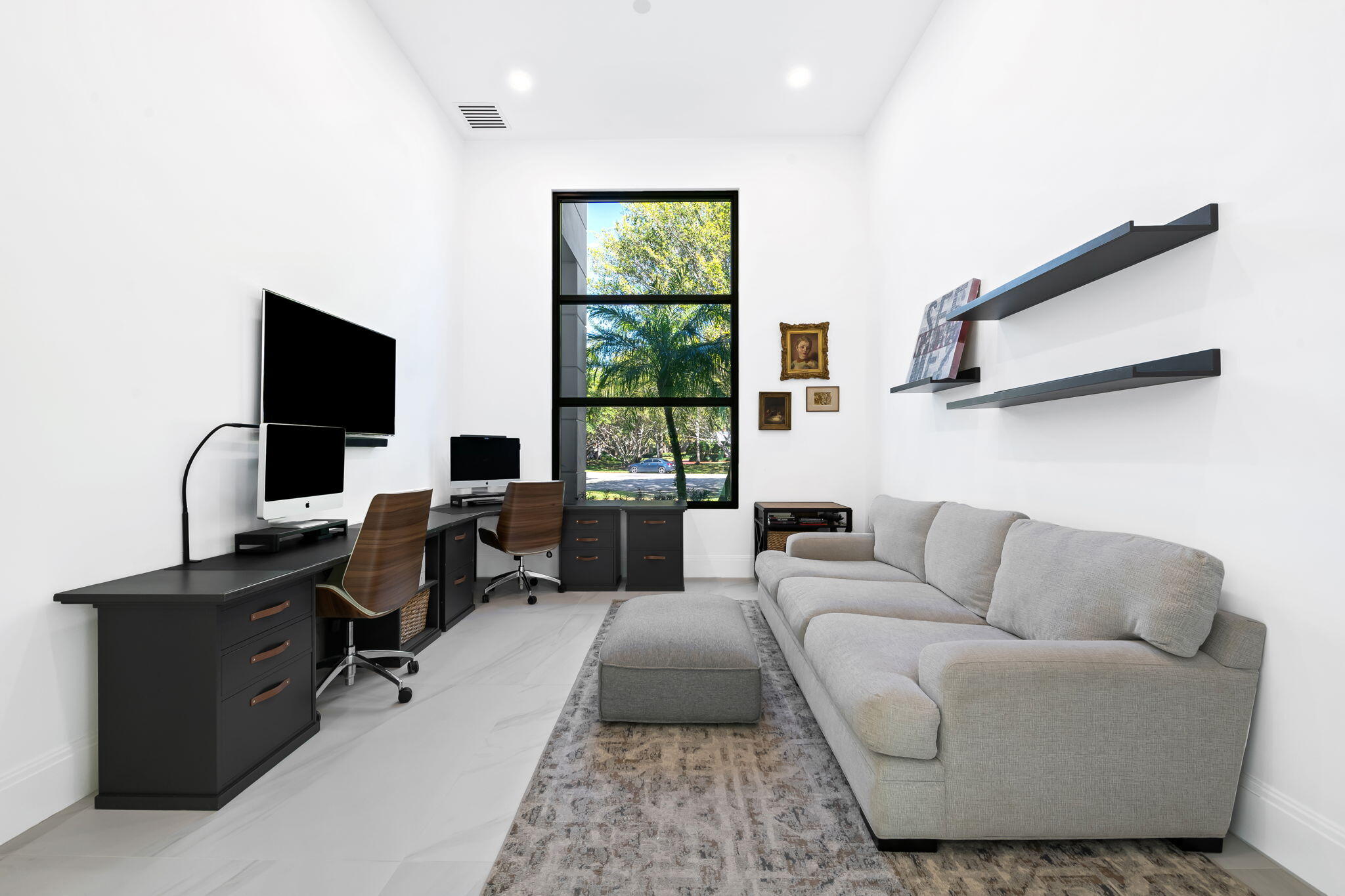 LONG LAKE ESTATES - Residential