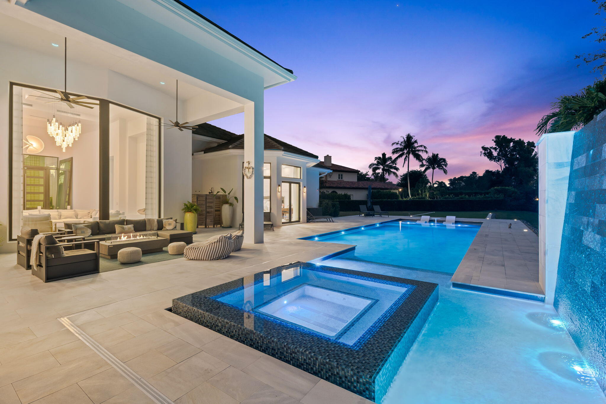 LONG LAKE ESTATES - Residential