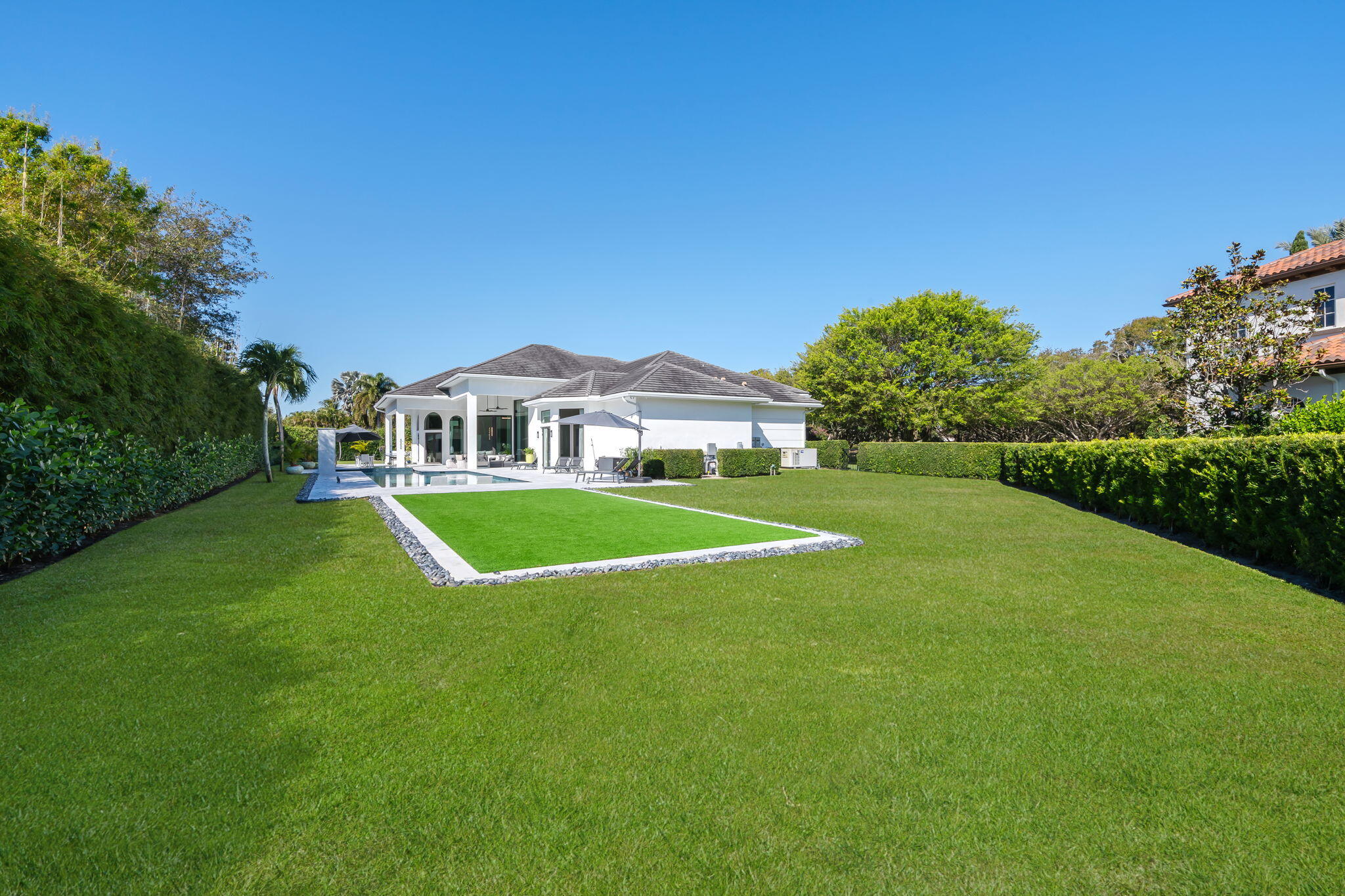 LONG LAKE ESTATES - Residential