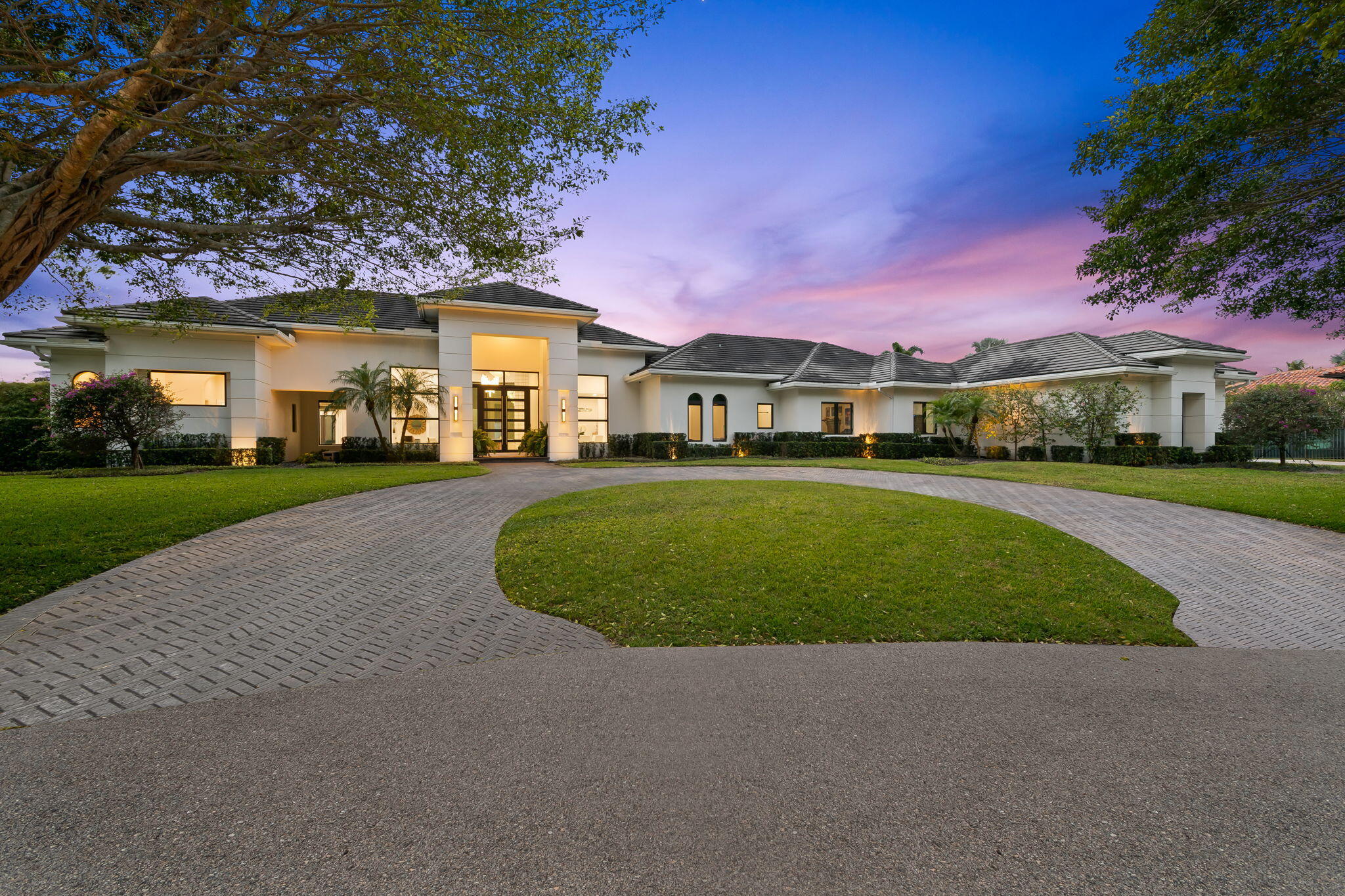 LONG LAKE ESTATES - Residential