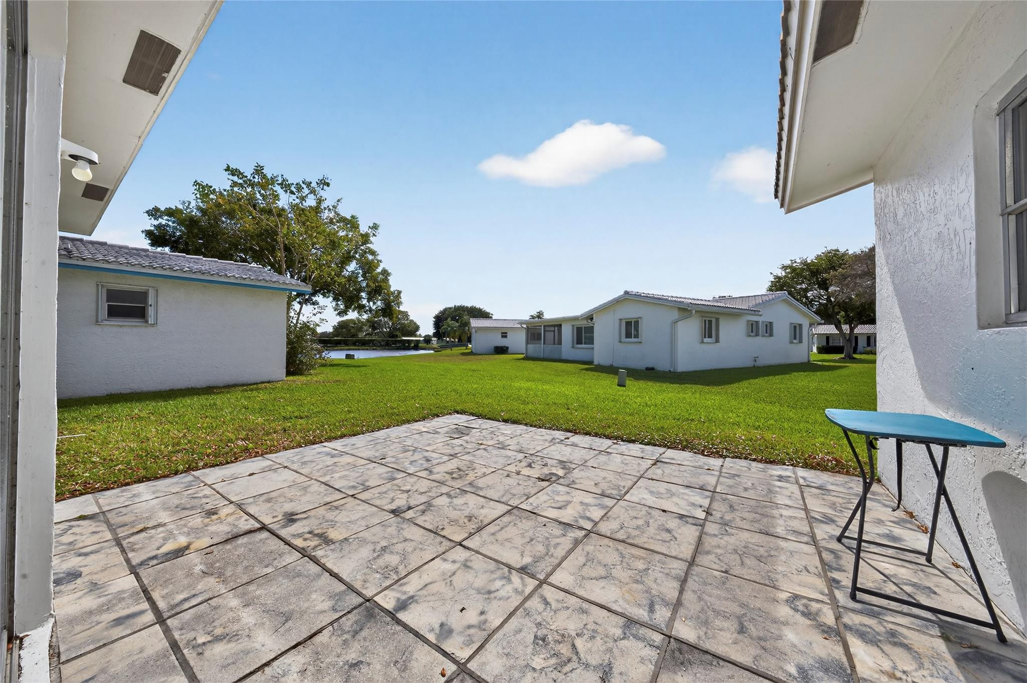 Lauderdale West 3 Sec 83- - Residential