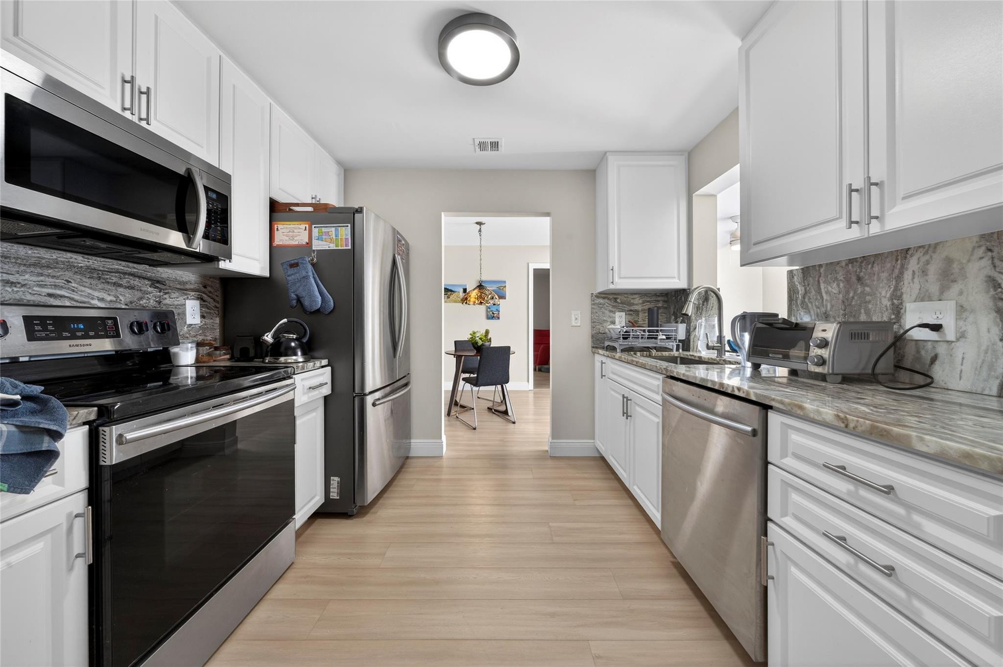 Lauderdale West 3 Sec 83- - Residential