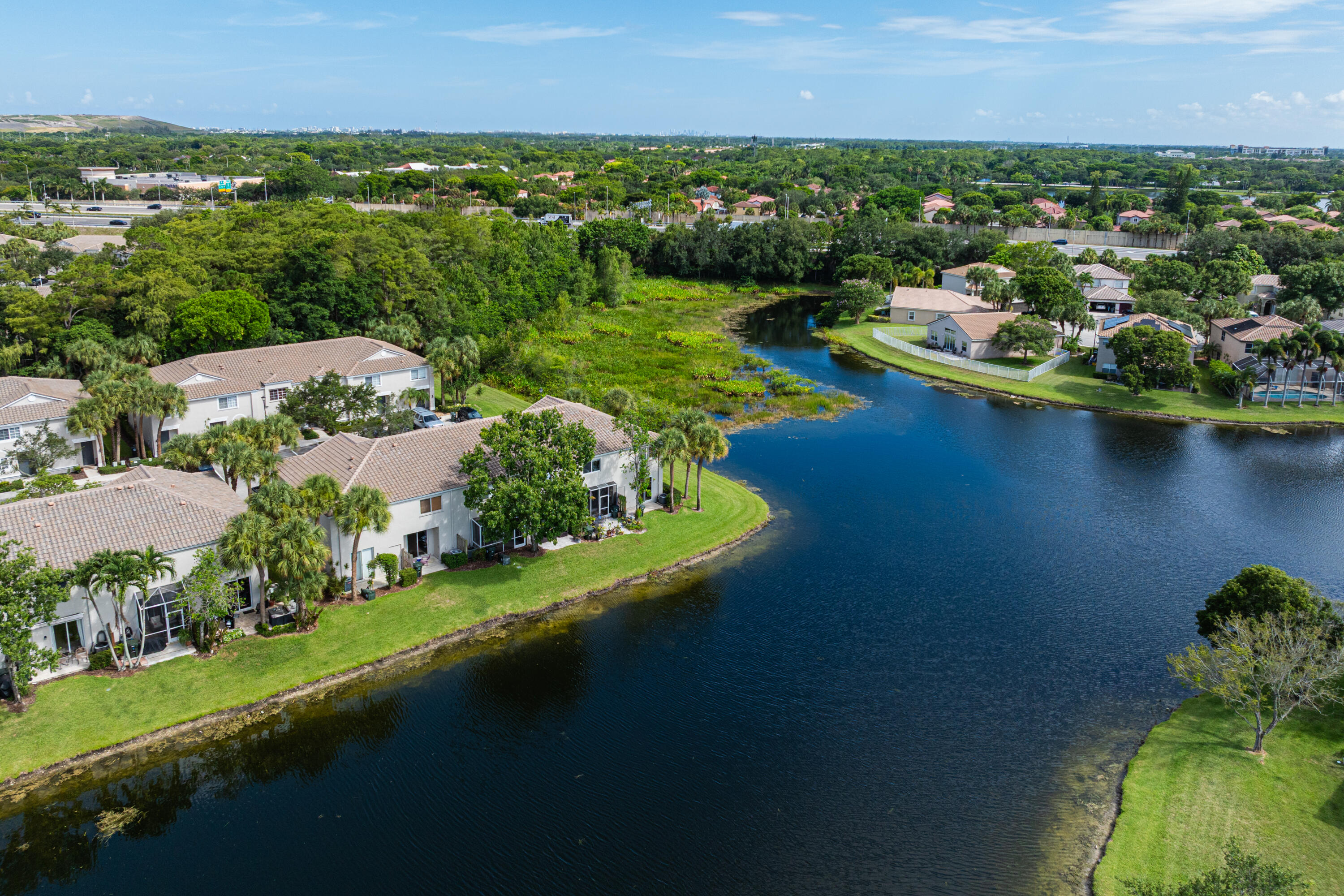 SAWGRASS EXCHANGE PLAT - Residential