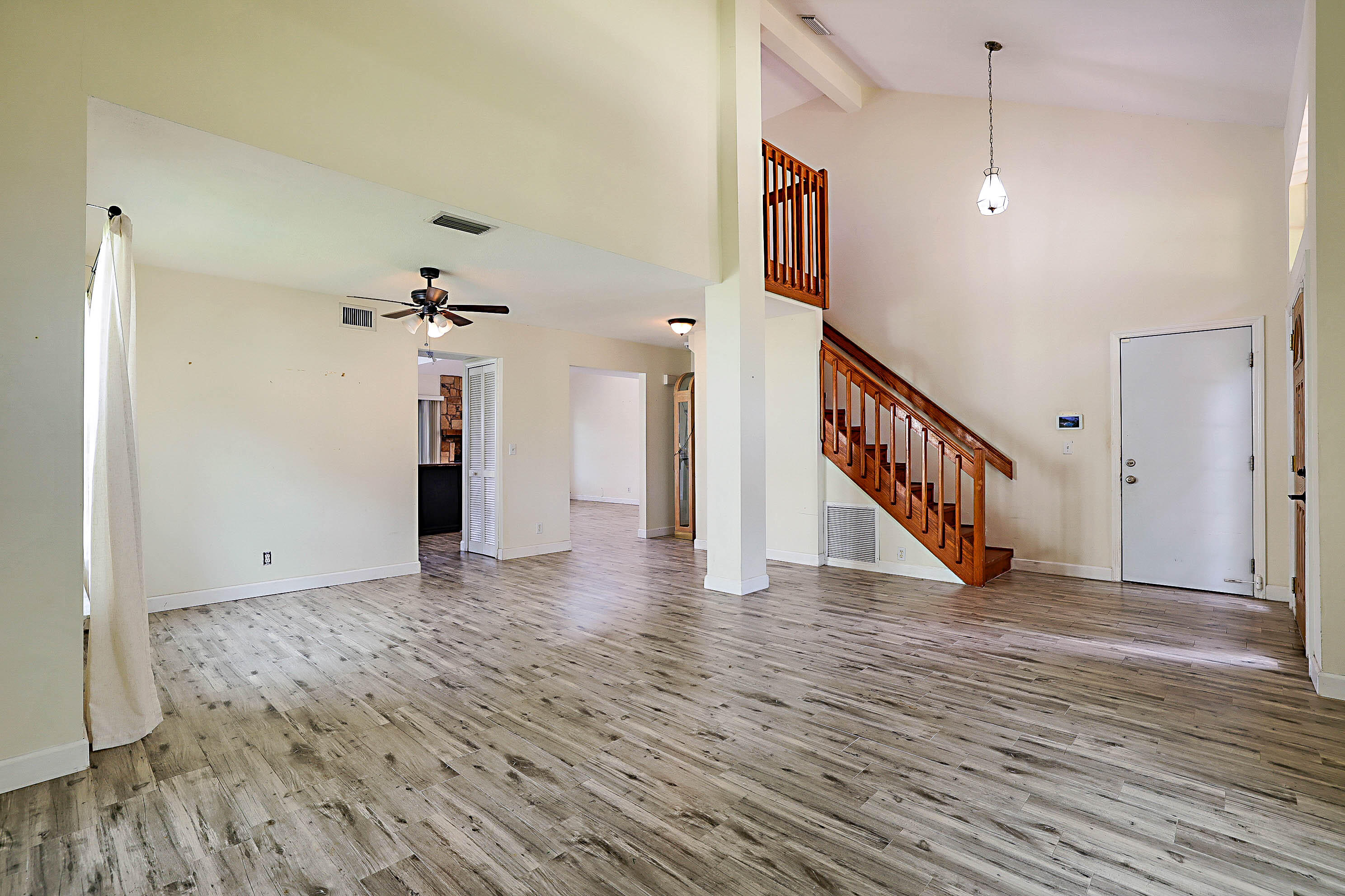 WOODS WALK 1 - Residential