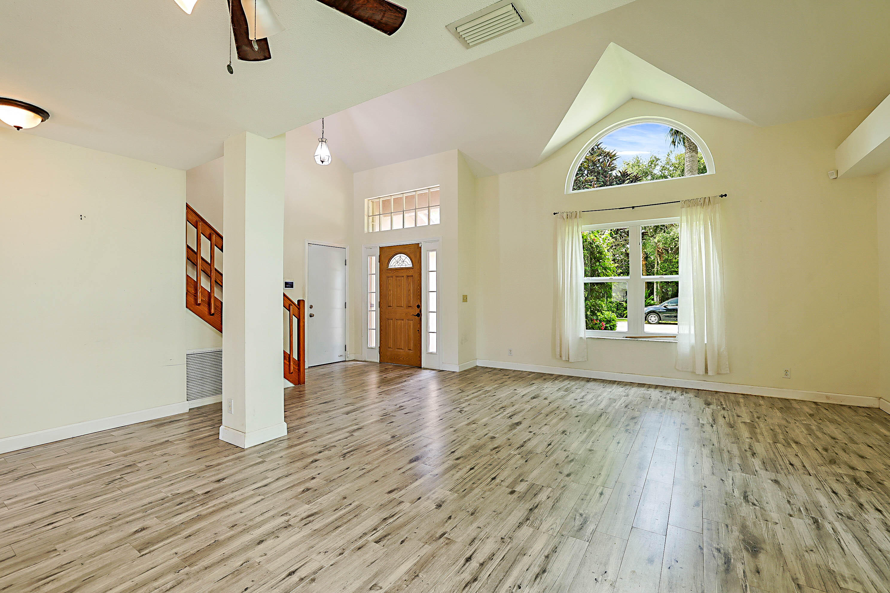 WOODS WALK 1 - Residential