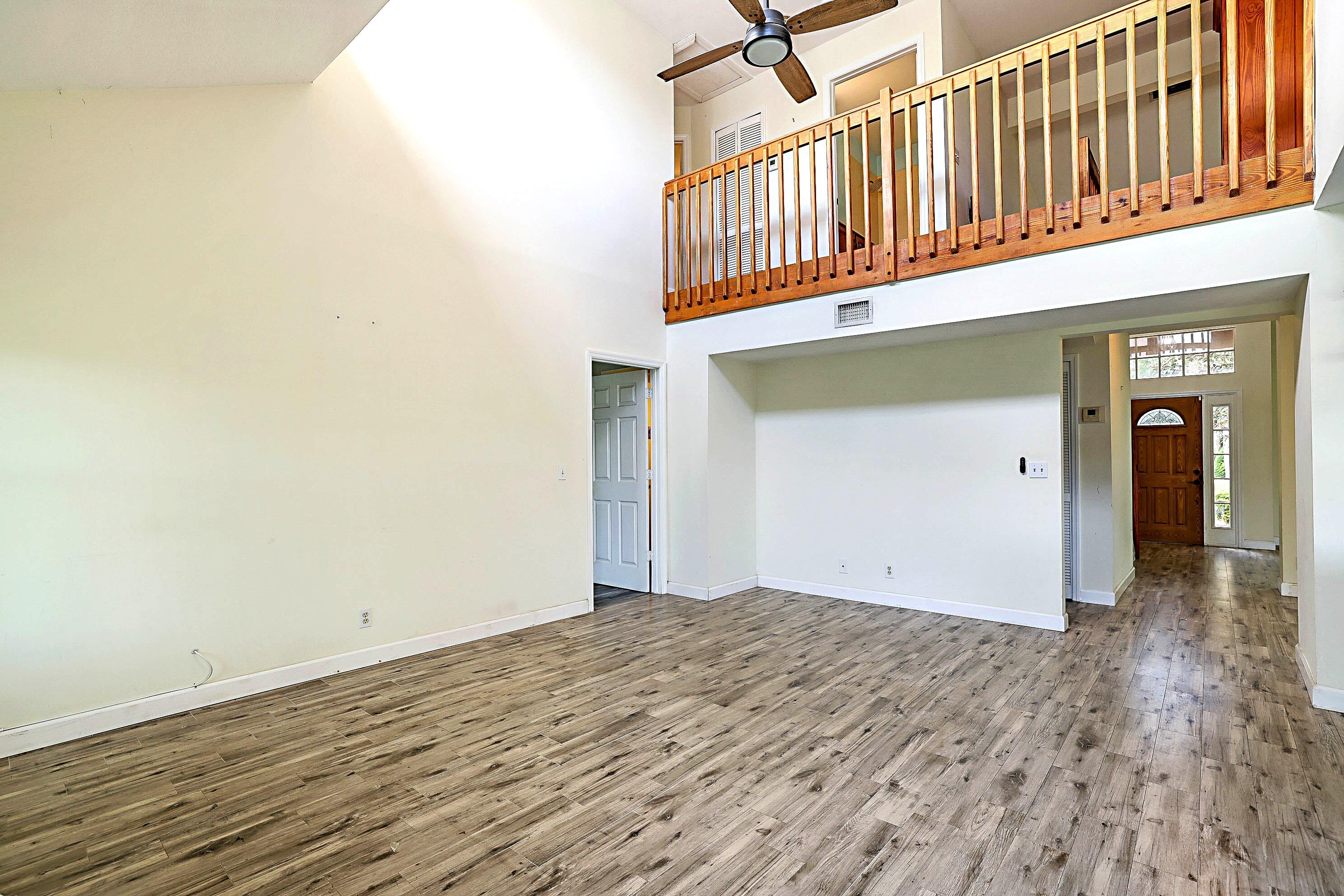WOODS WALK 1 - Residential