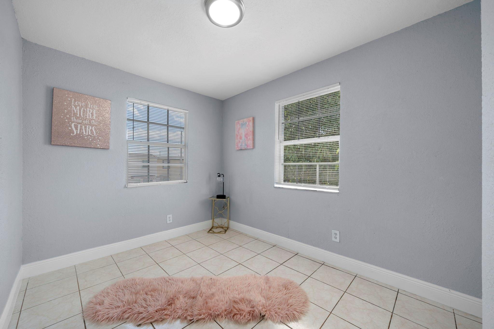 KINGS GARDENS SEC TWO - Residential Lease
