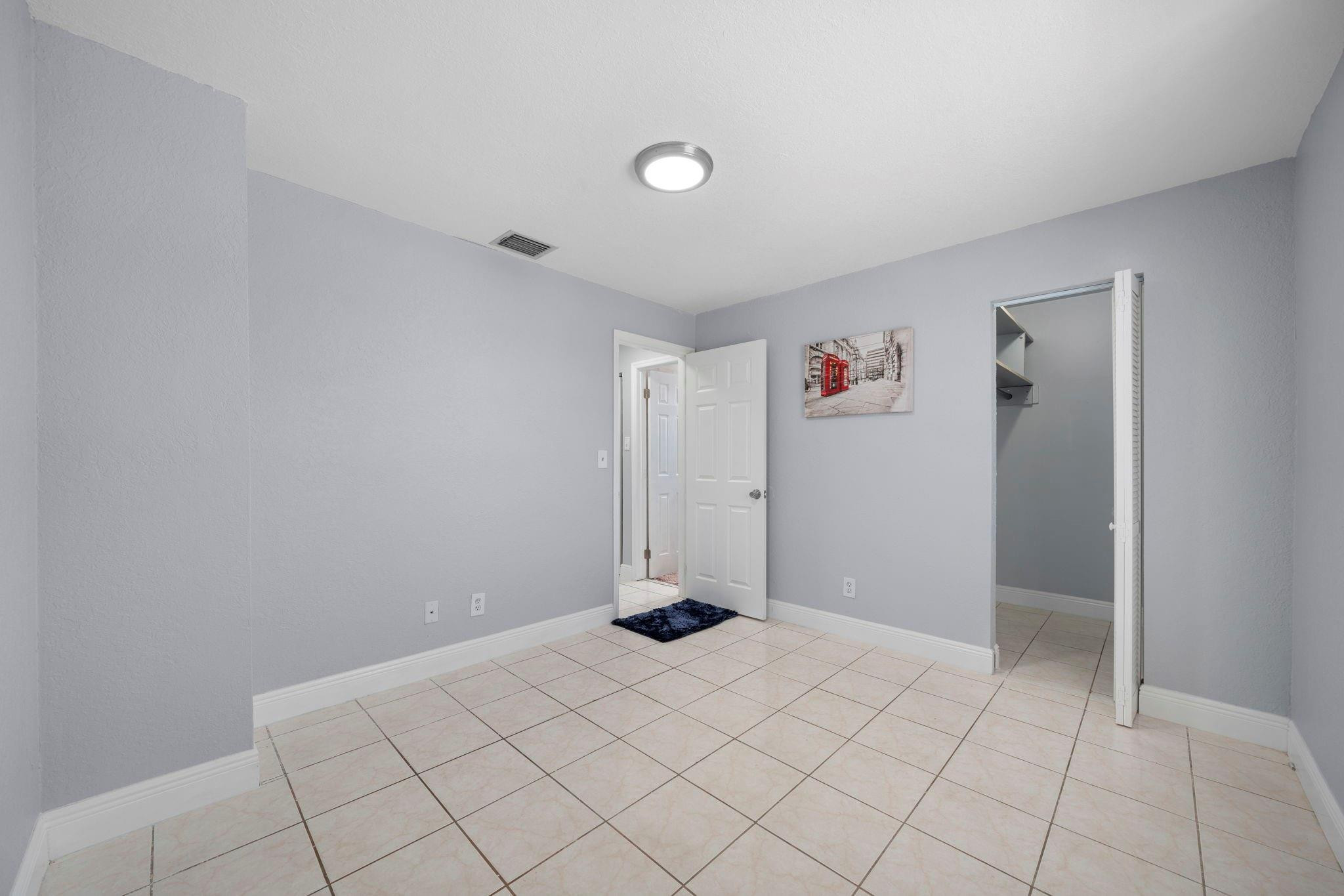 KINGS GARDENS SEC TWO - Residential Lease