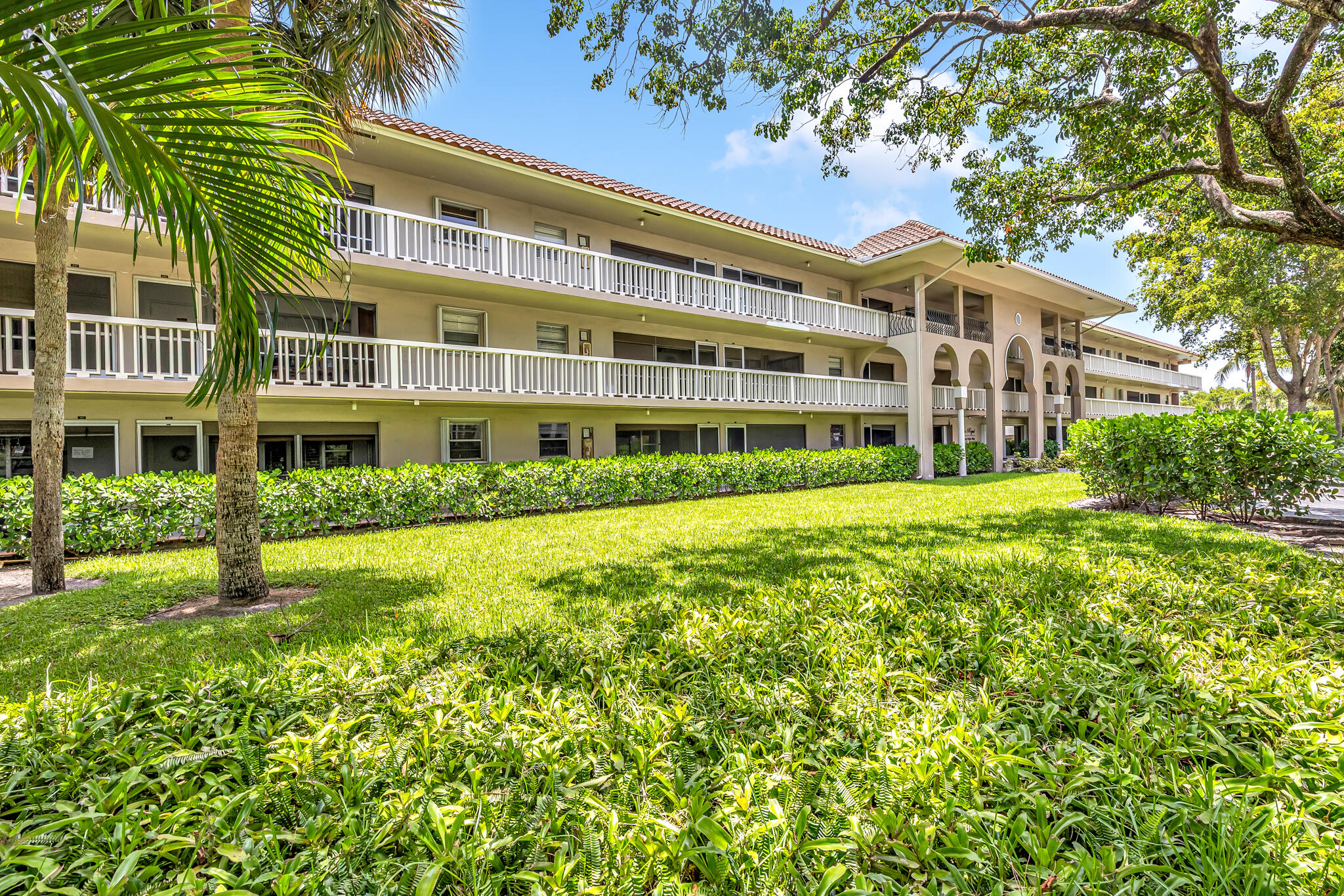 BOCA ROYAL APTS CONDO - Residential