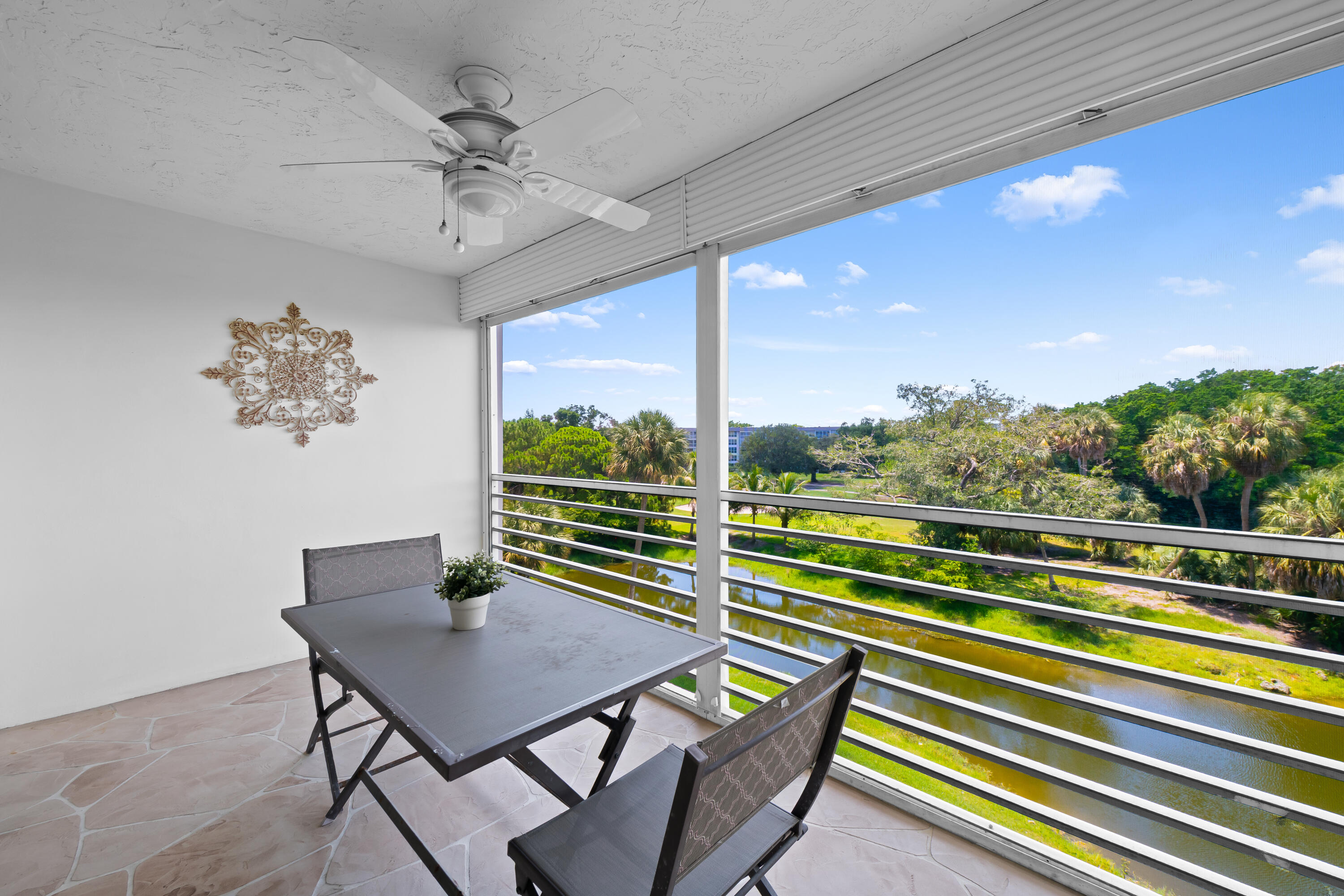 NO 112 PALM-AIRE COUNTRY CLUB - Residential