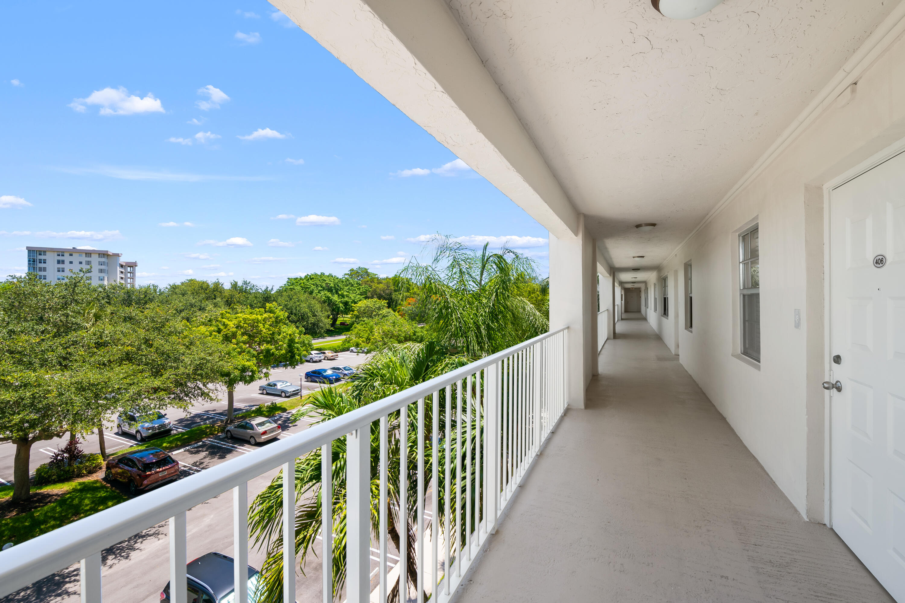 NO 112 PALM-AIRE COUNTRY CLUB - Residential