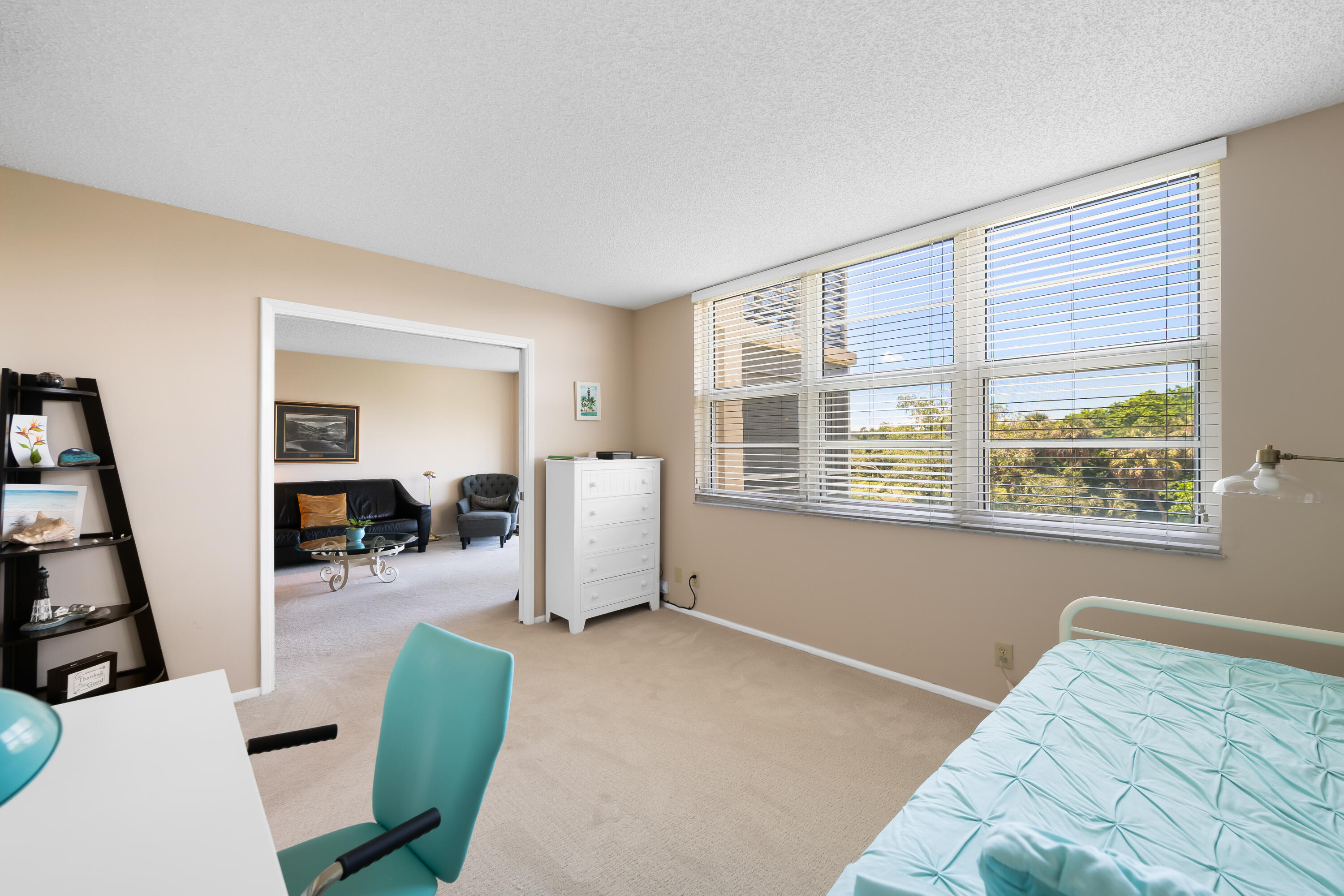 NO 112 PALM-AIRE COUNTRY CLUB - Residential