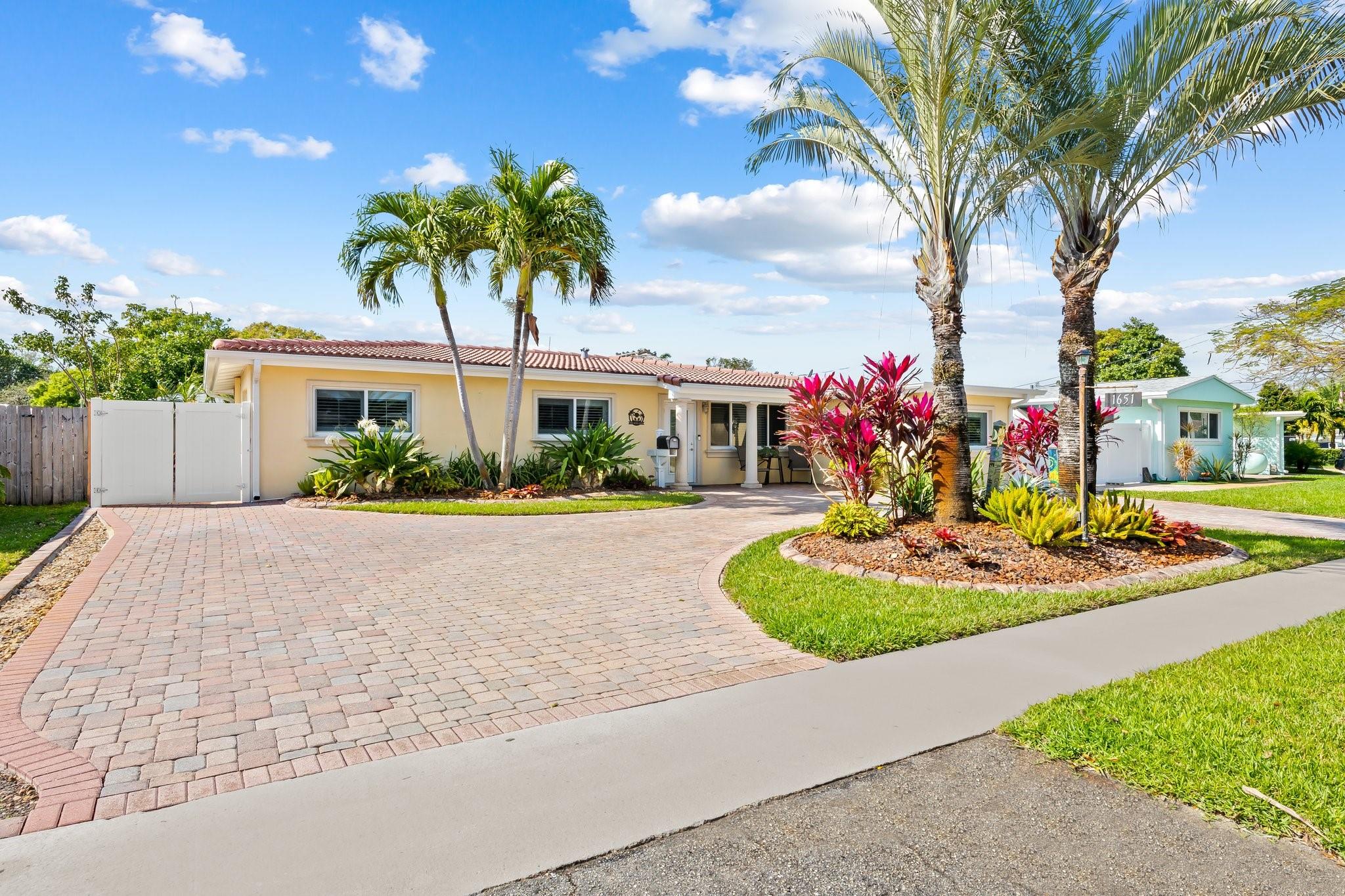 Flamingo Park Sec C 38-30 - Residential