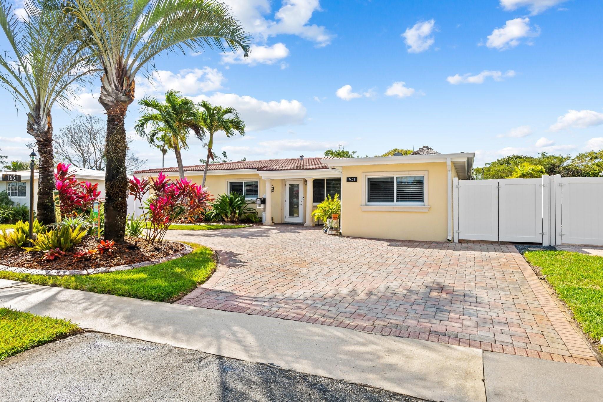 Flamingo Park Sec C 38-30 - Residential