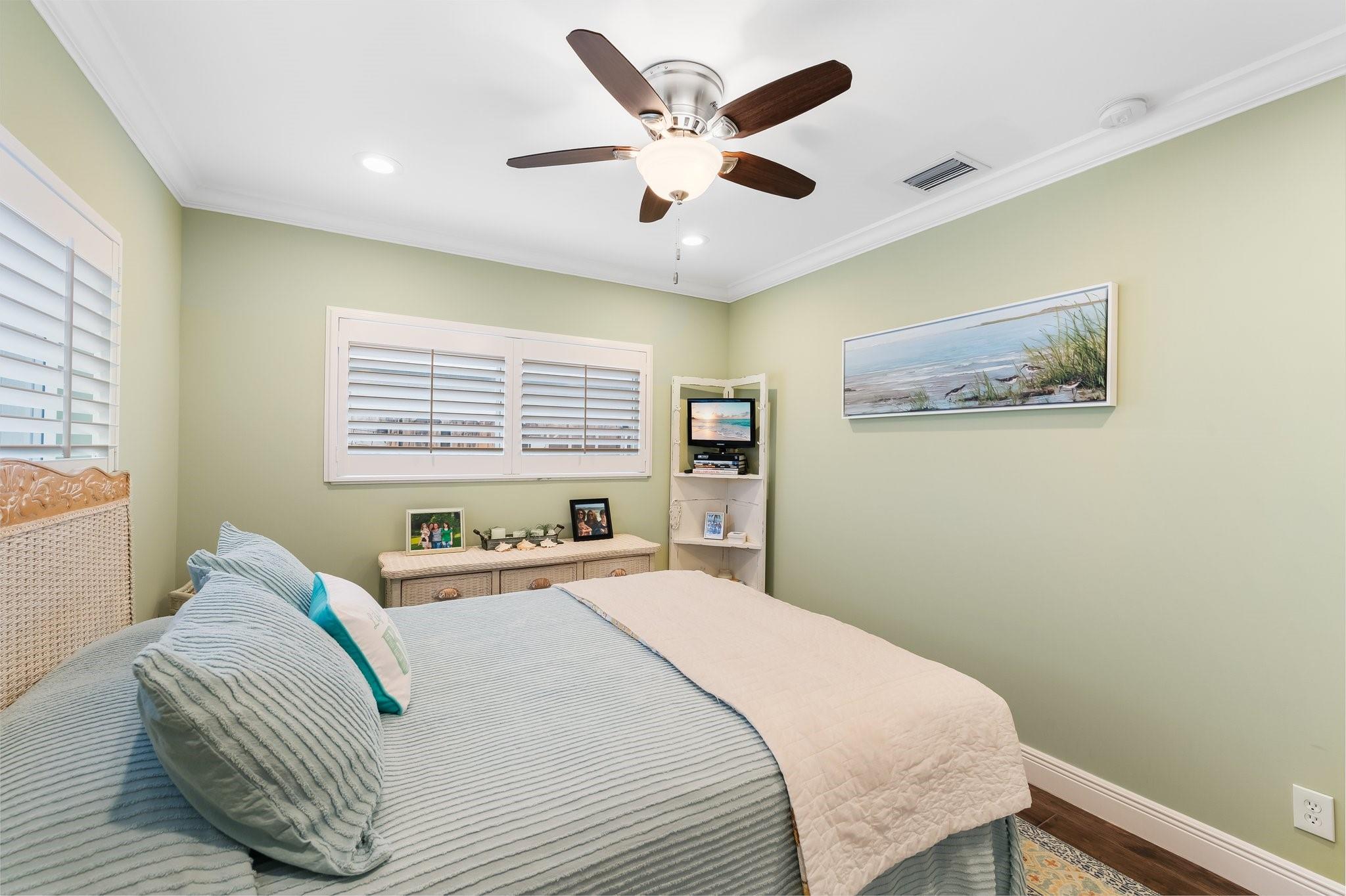 Flamingo Park Sec C 38-30 - Residential