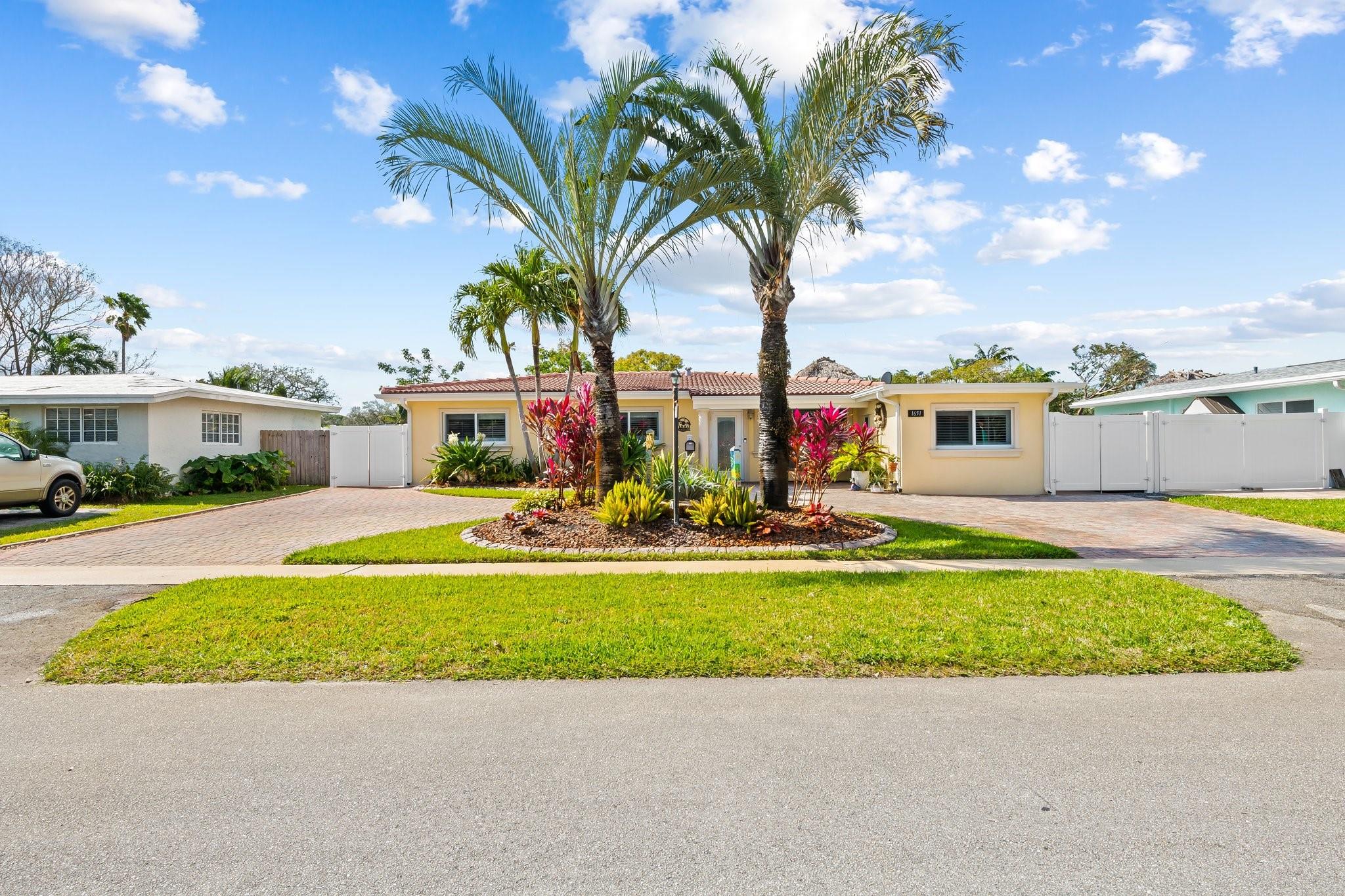 Flamingo Park Sec C 38-30 - Residential