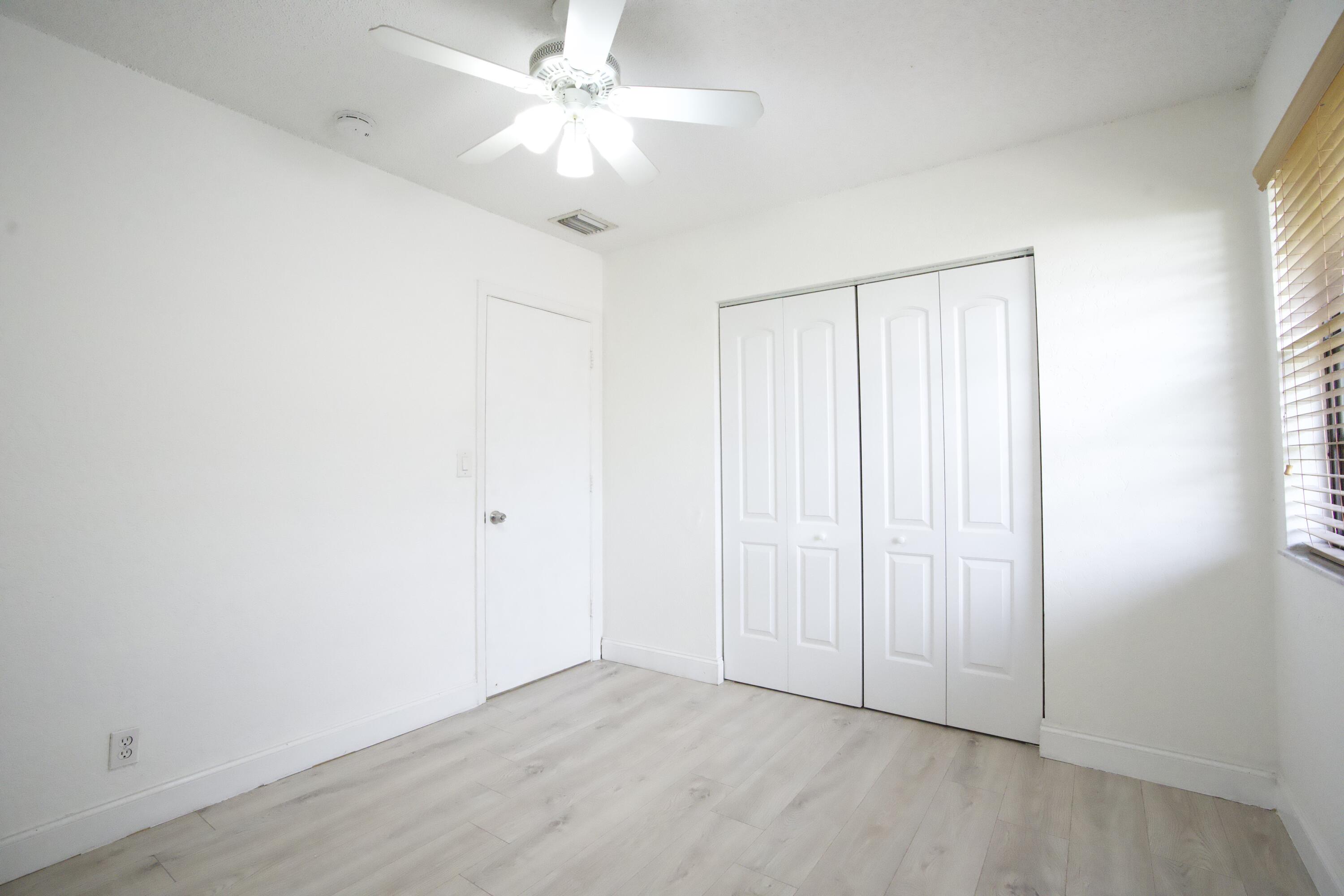 CORAL SPRINGS ESTATE TOWNHOMES - Residential