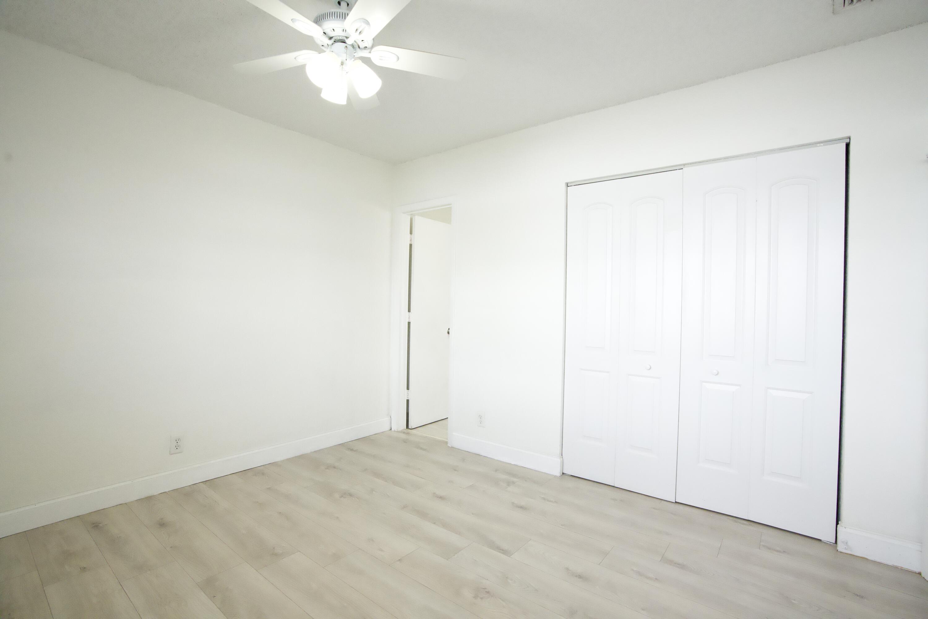CORAL SPRINGS ESTATE TOWNHOMES - Residential