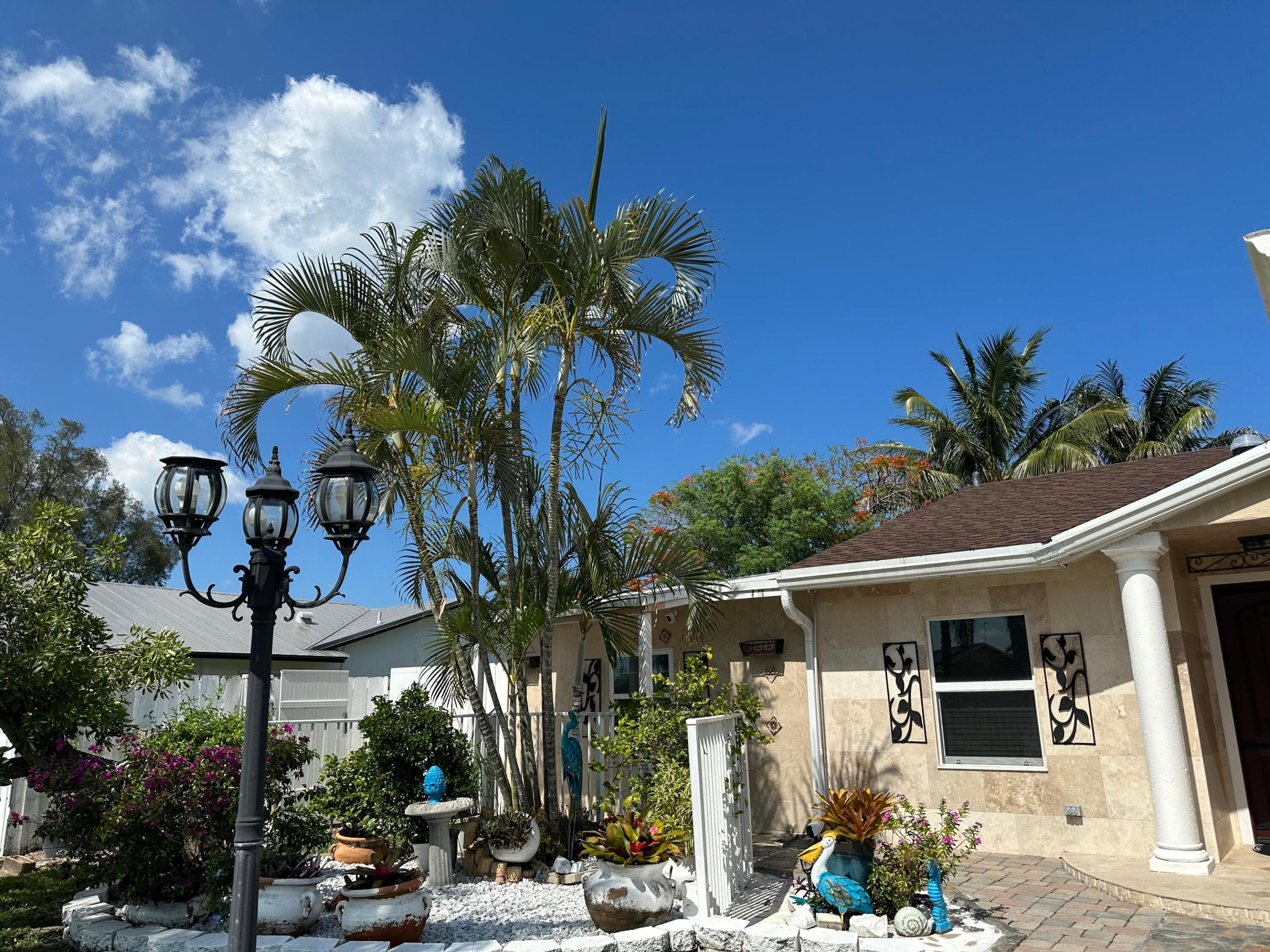 LE CHALET 2B - Residential Lease