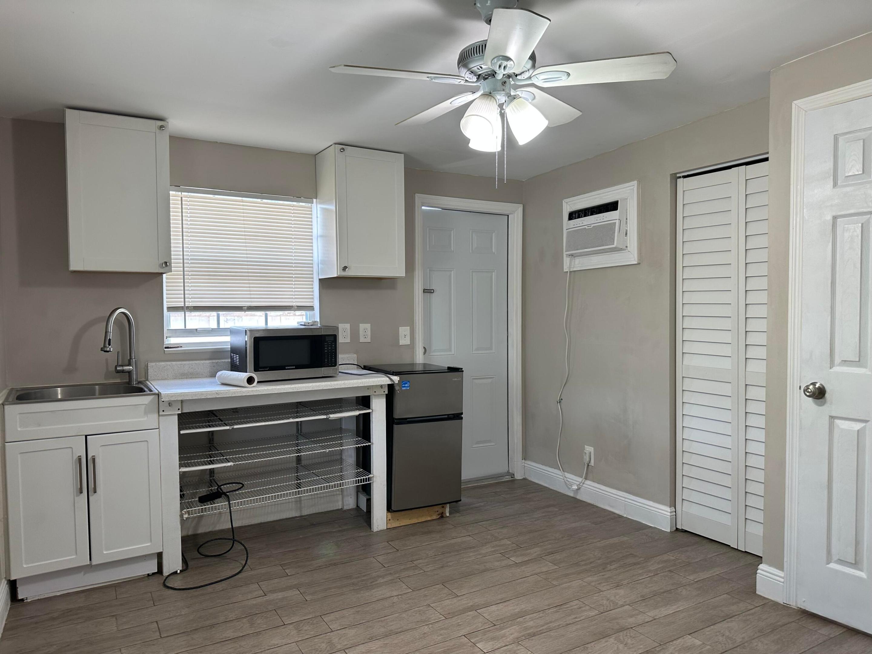 LE CHALET 2B - Residential Lease