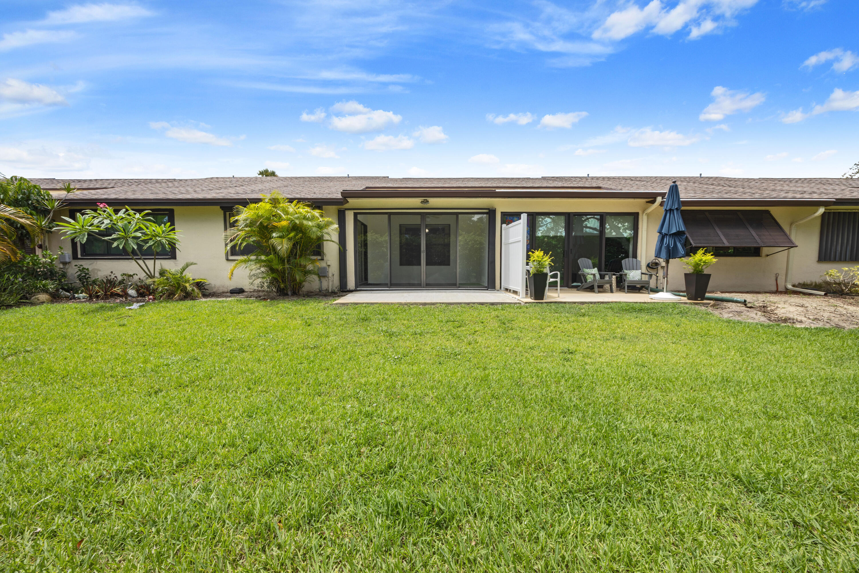 RIDGEPOINTE WOODS VILLAS - Residential