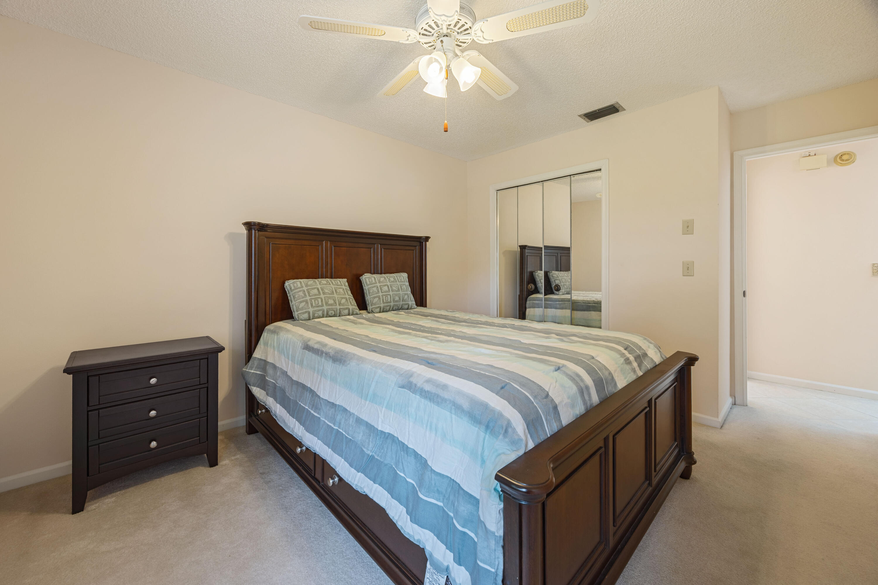 RIDGEPOINTE WOODS VILLAS - Residential