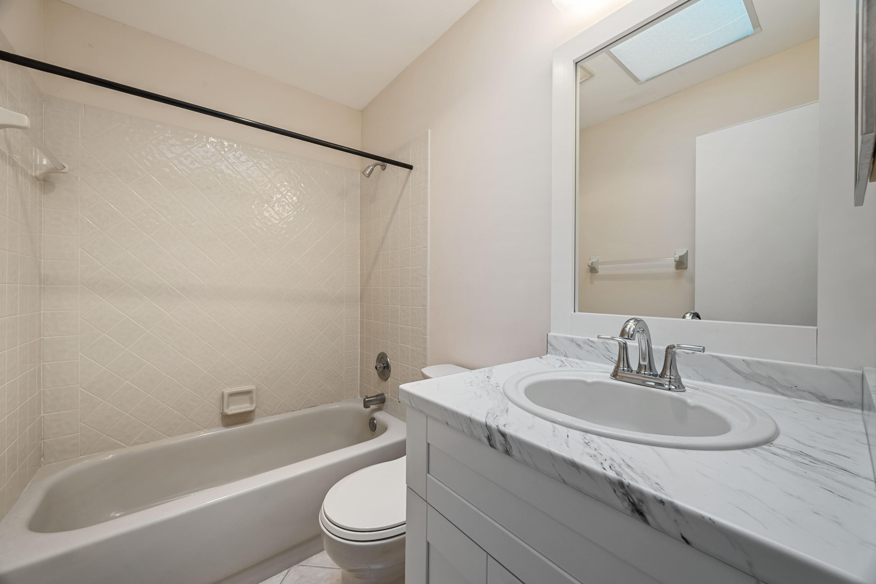 RIDGEPOINTE WOODS VILLAS - Residential
