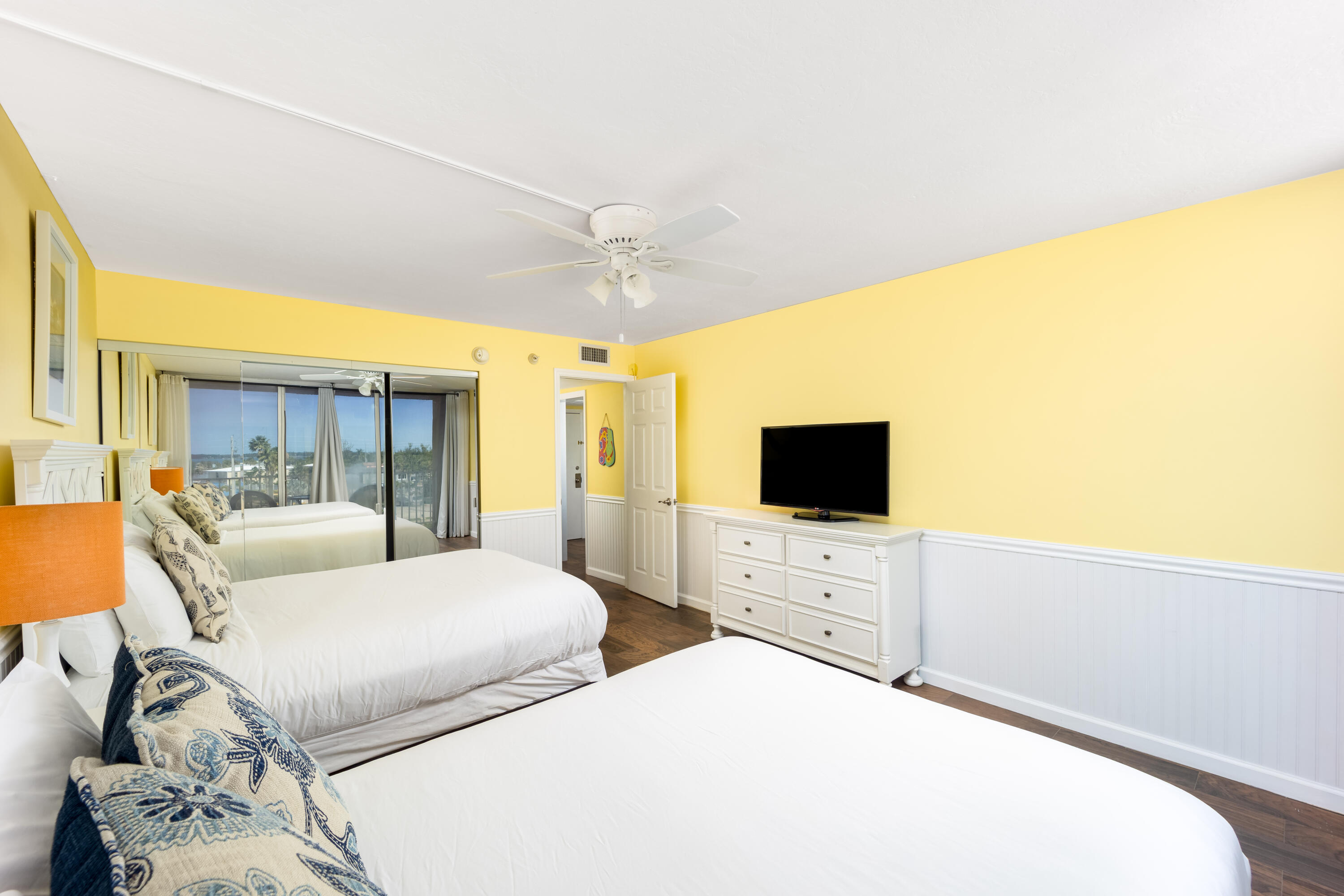ISLAND BEACH CLUB, A CONDOMINIUM - Residential