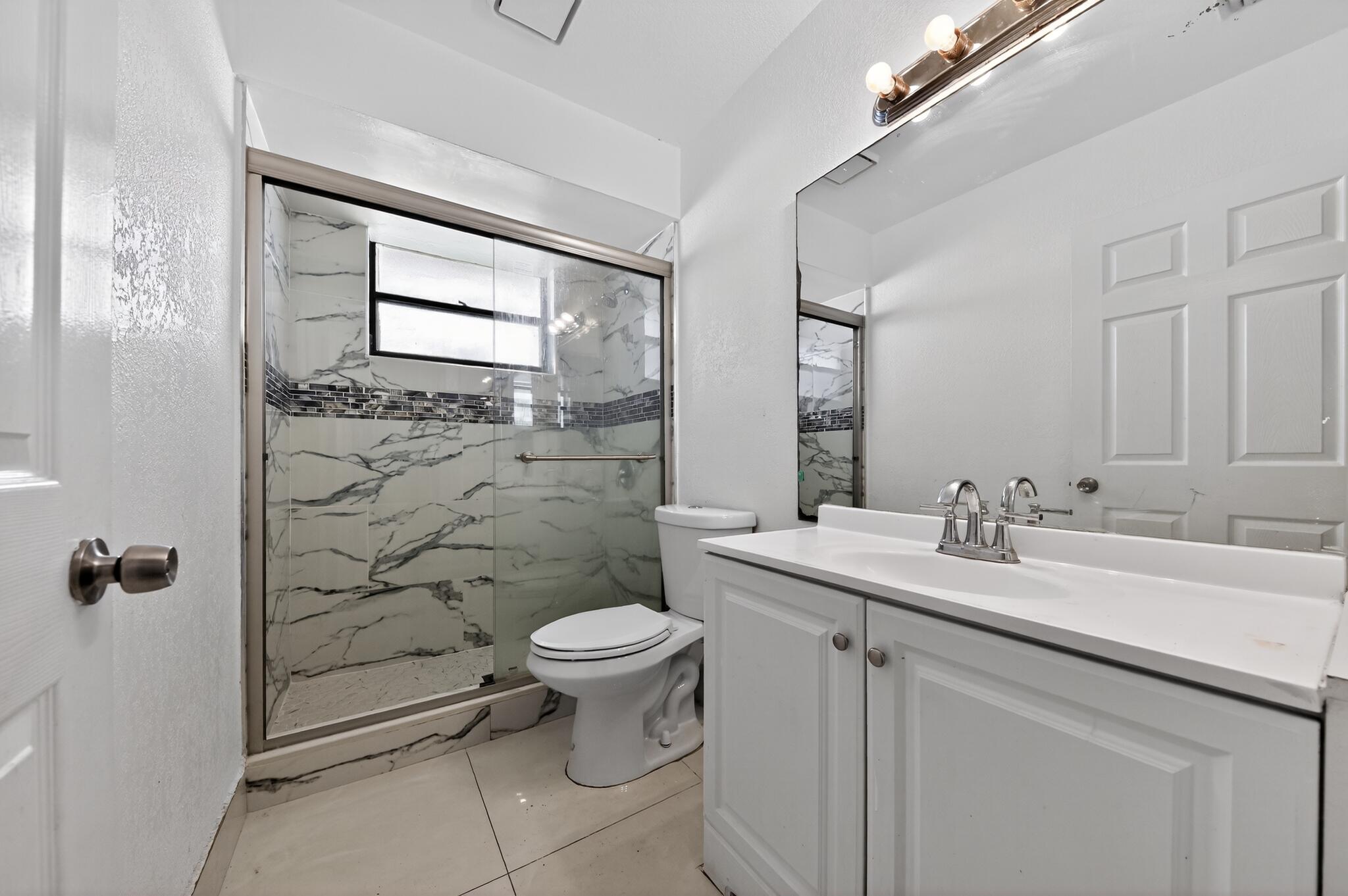 LAKES OF SHERBROOKE PH 4 - Residential