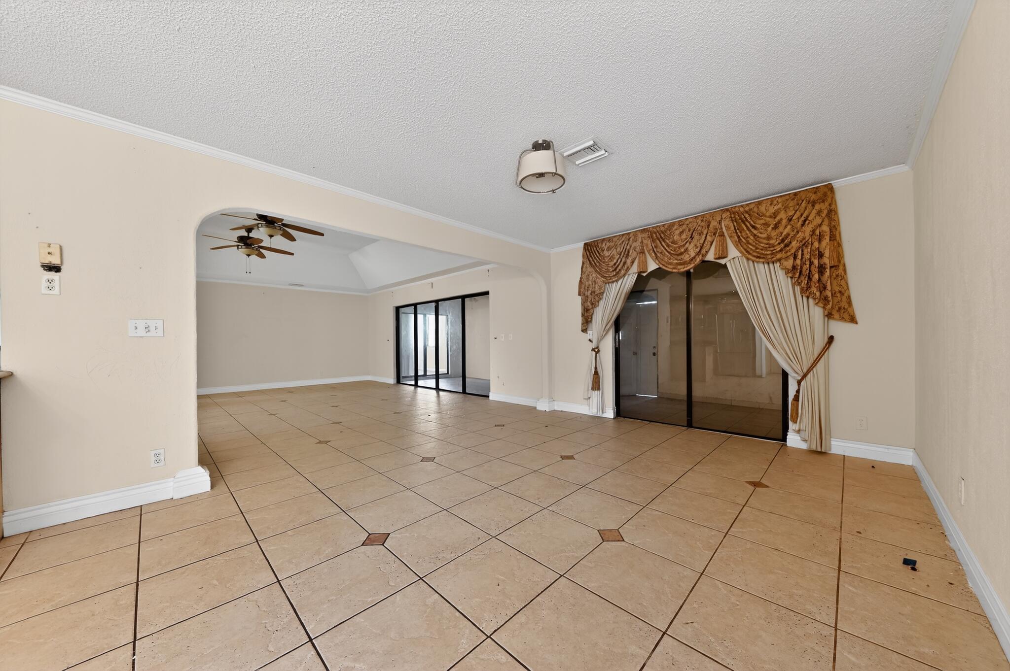 LAKES OF SHERBROOKE PH 4 - Residential