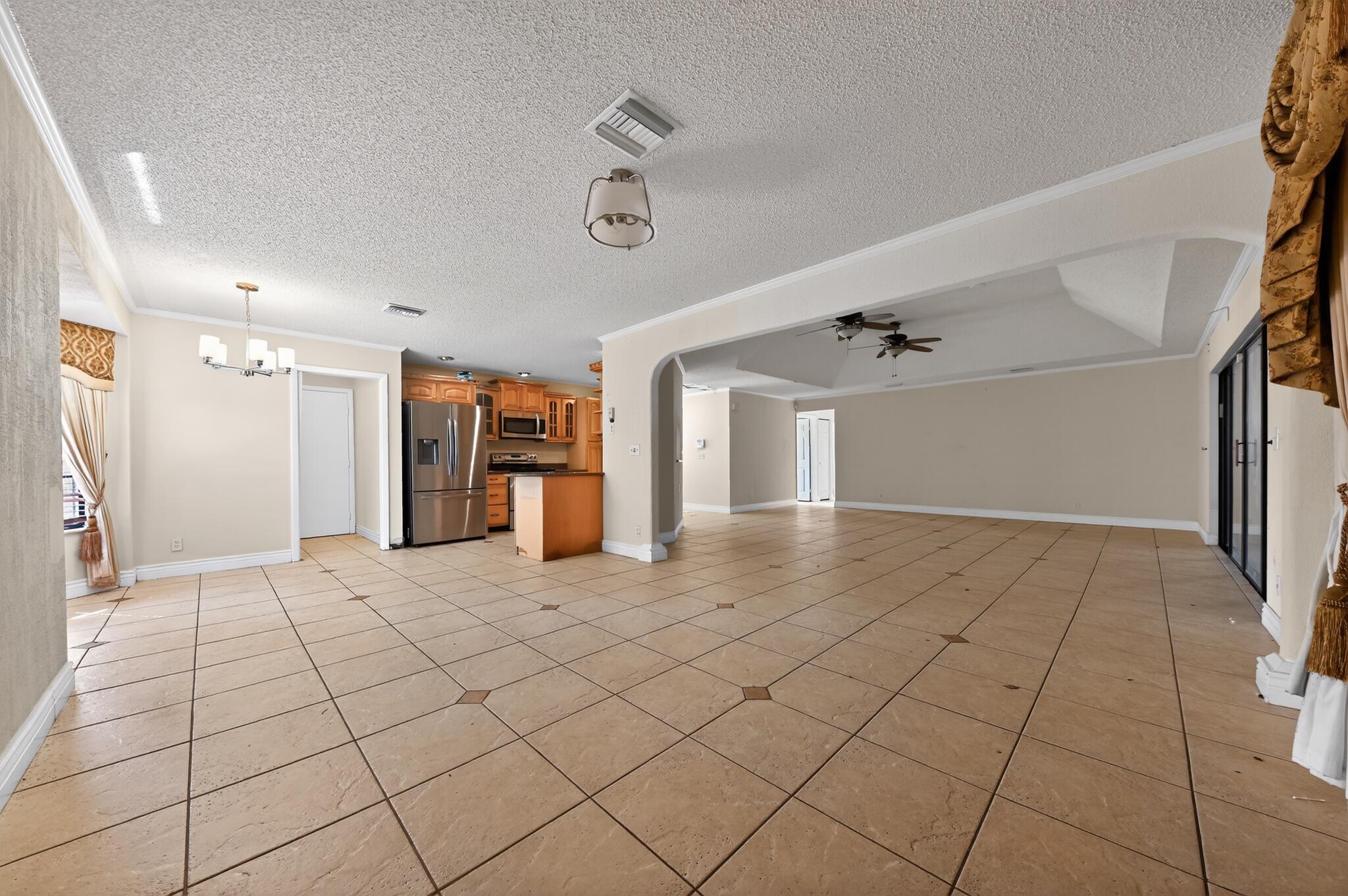 LAKES OF SHERBROOKE PH 4 - Residential