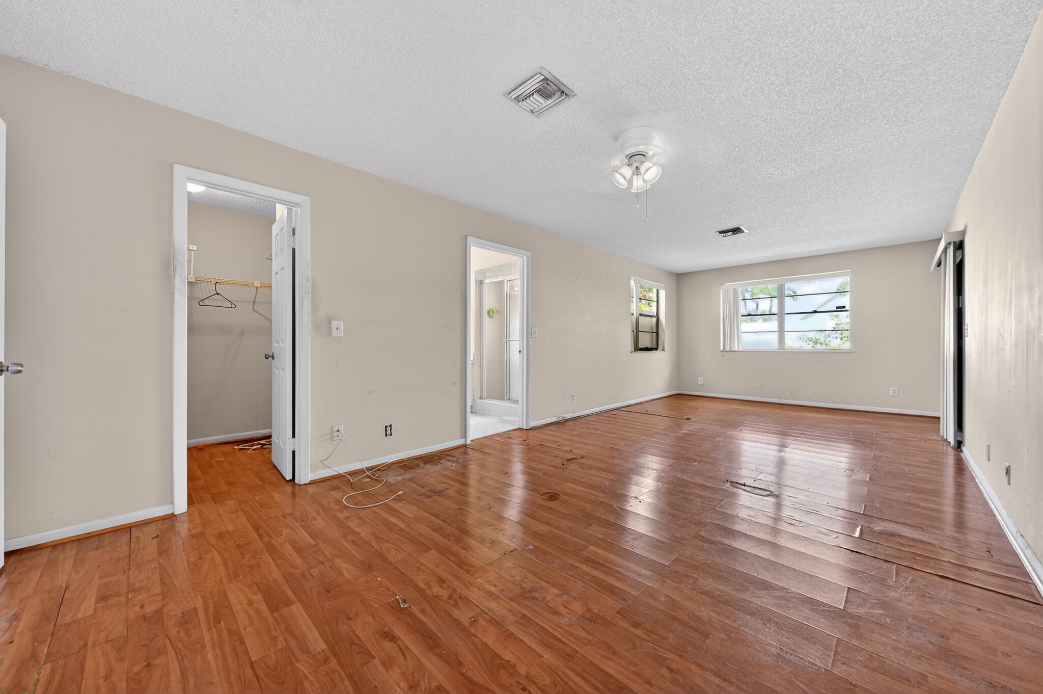 LAKES OF SHERBROOKE PH 4 - Residential