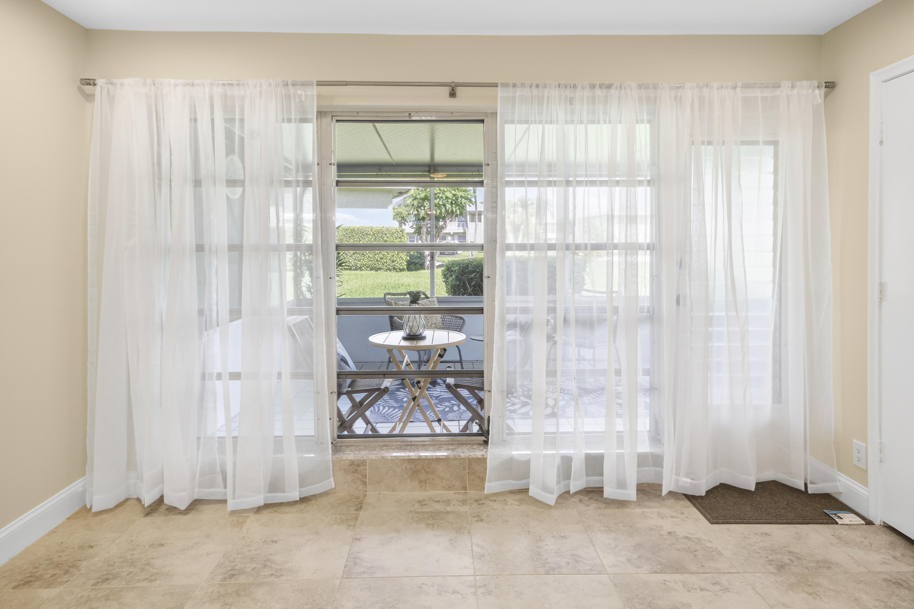 PINES OF DELRAY EAST CONDO - Residential Lease
