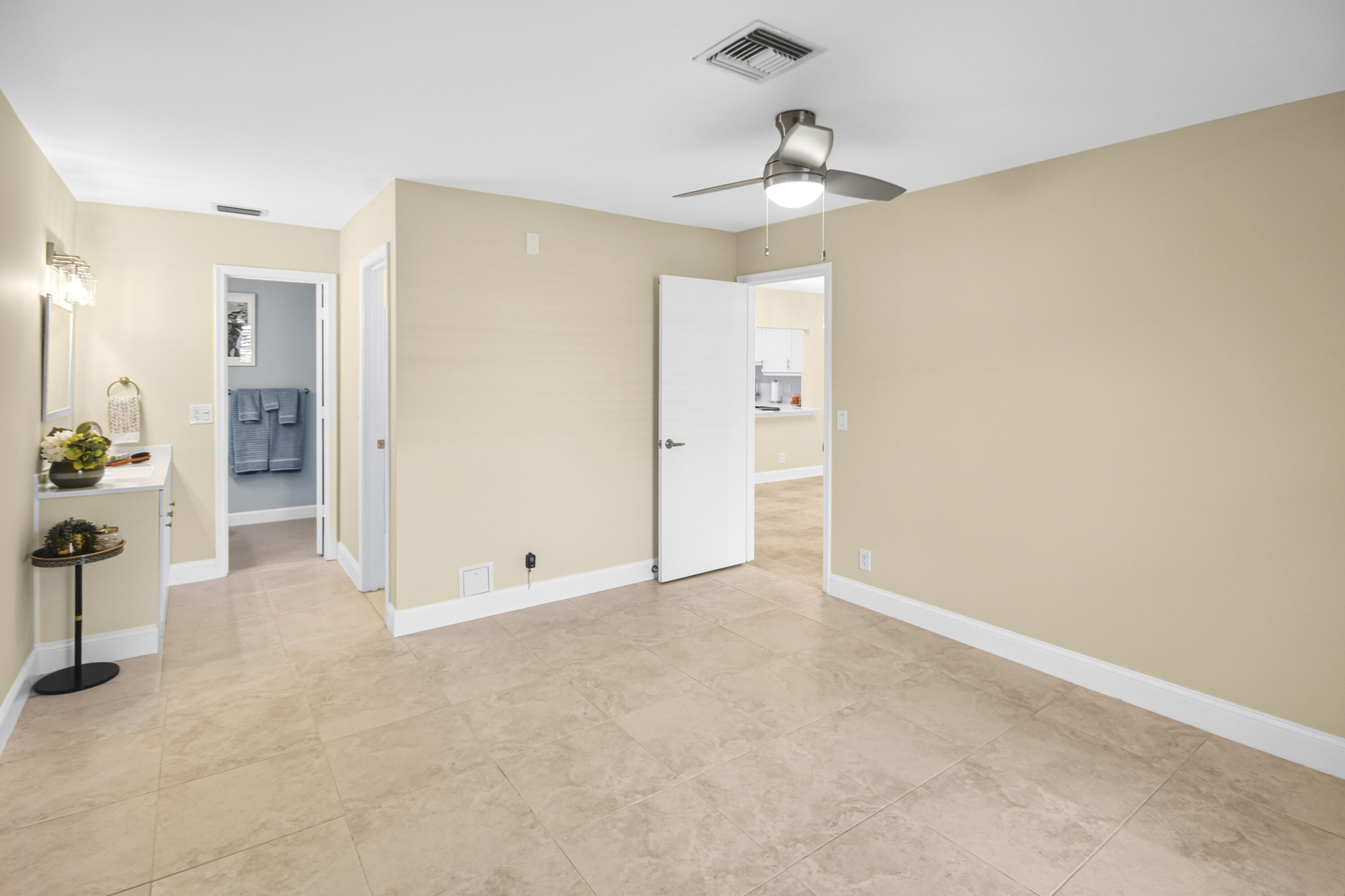 PINES OF DELRAY EAST CONDO - Residential Lease