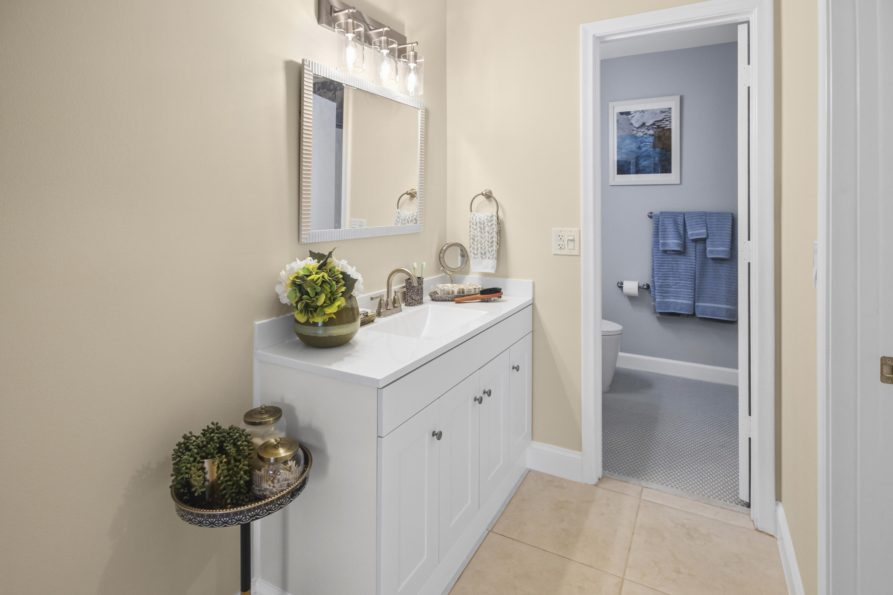 PINES OF DELRAY EAST CONDO - Residential Lease