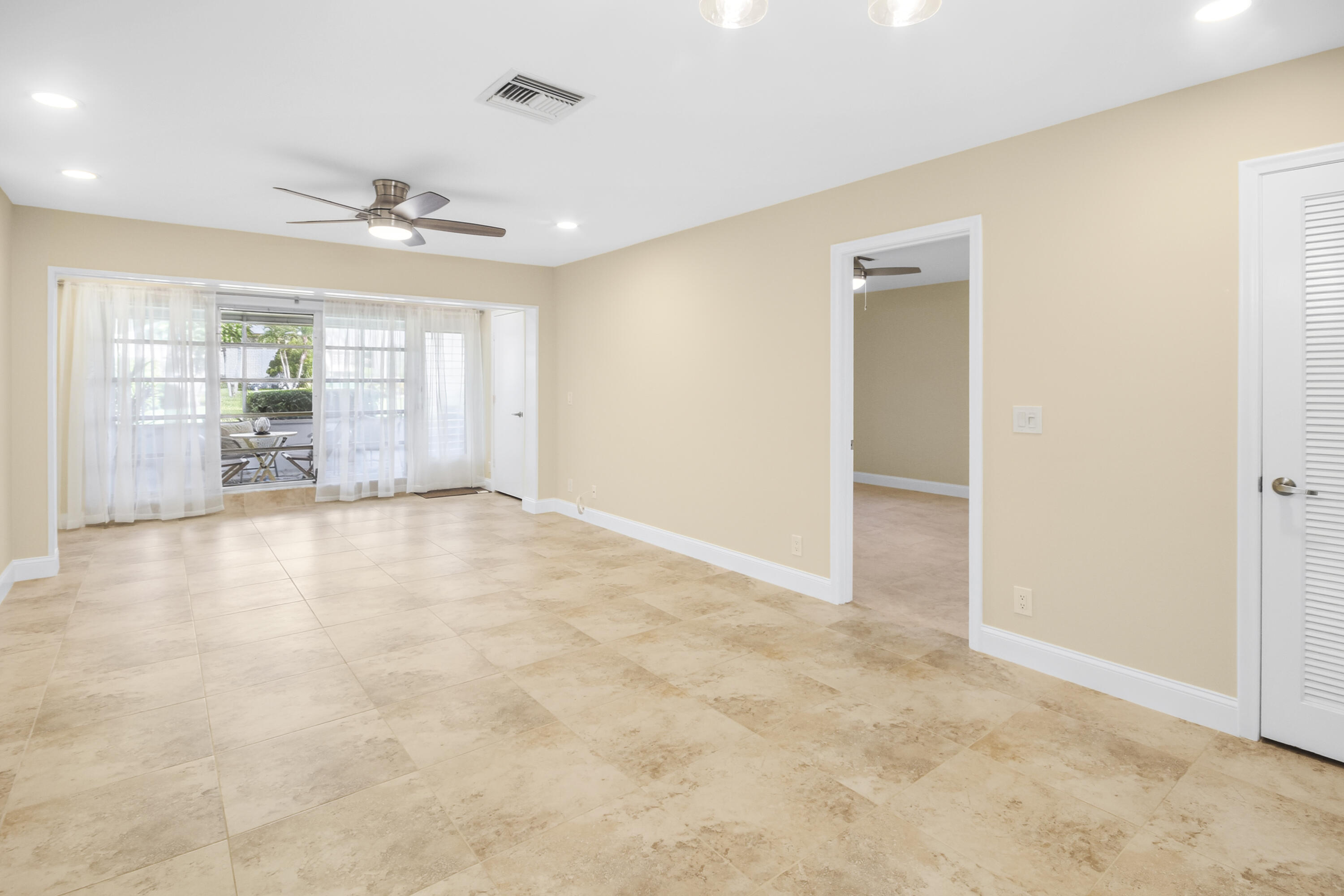 PINES OF DELRAY EAST CONDO - Residential Lease