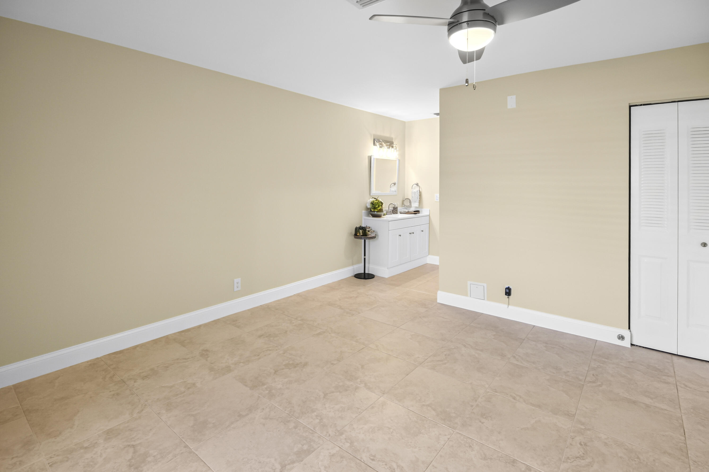 PINES OF DELRAY EAST CONDO - Residential Lease