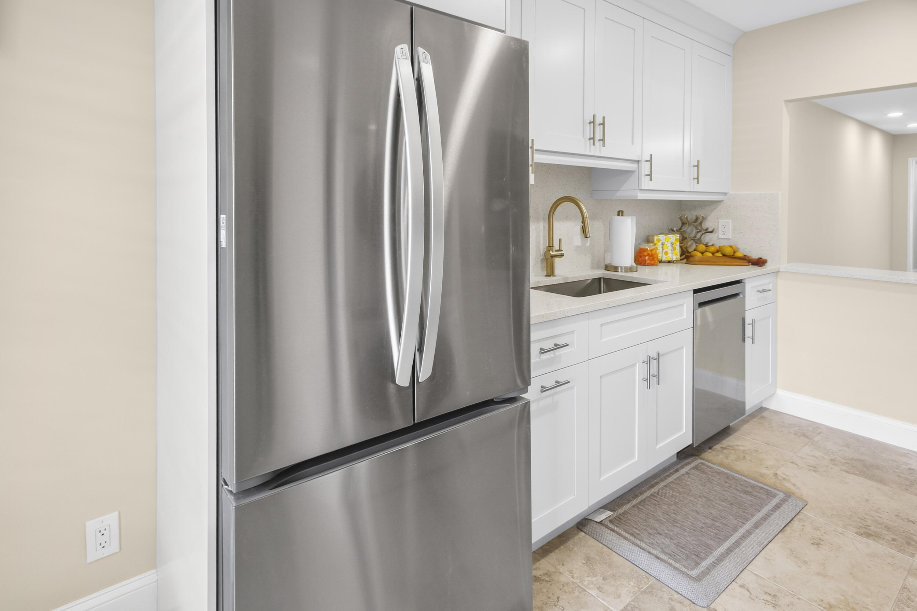 PINES OF DELRAY EAST CONDO - Residential Lease